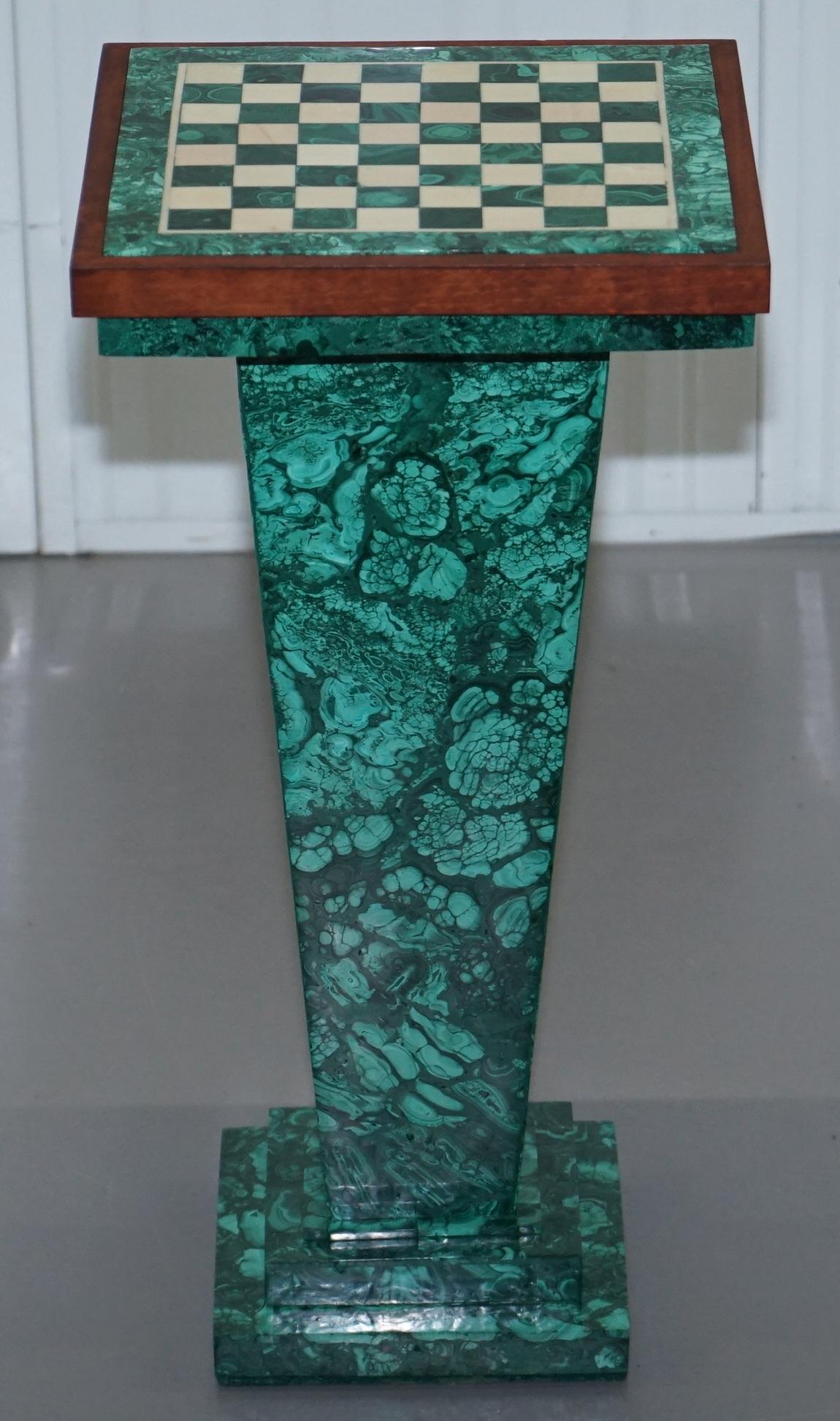 We are delighted to this stunning and very rare Malachite Pedestal Chess Games table with removeable board and internal storage after Alfredo Ravasco

A very and beautiful piece of art furniture, the Chess board top is removable so it can be used