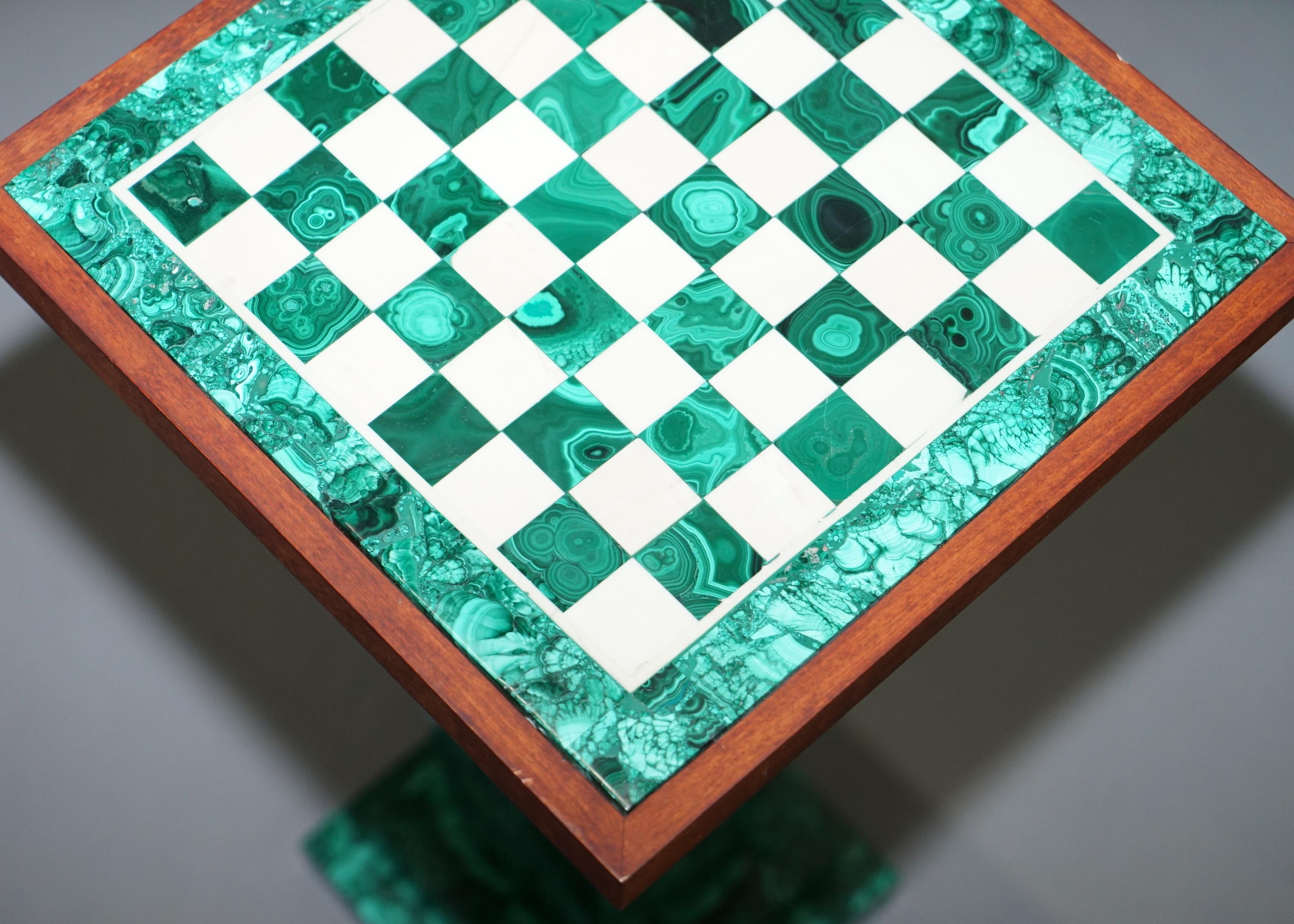 20th Century Rare Vintage Malachite Pedestal Chess Set After Alfredo Ravasco Storage Inside
