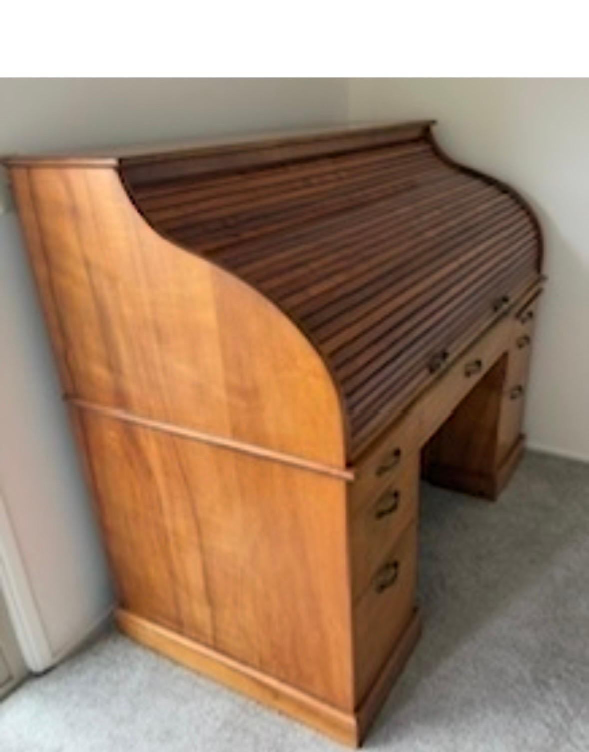 Rare, Vintage Martin & MacArthur Koa Wood Executive Rolltop Desk For Sale 3