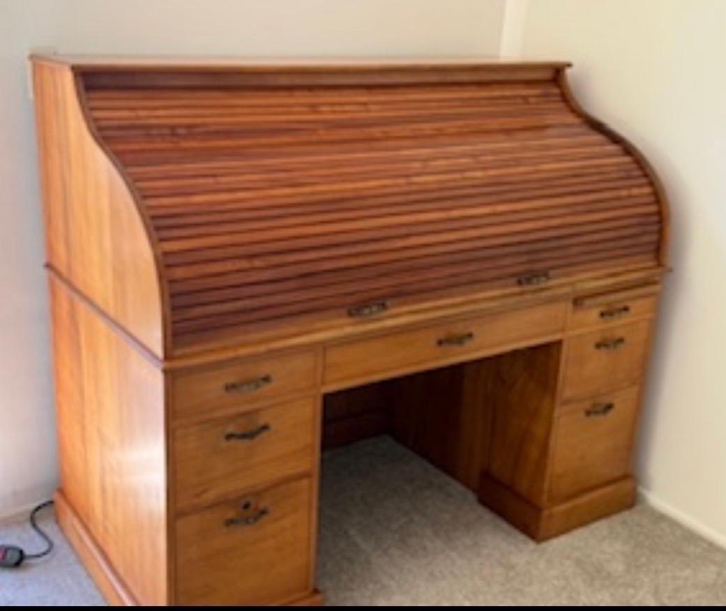 Rare, Vintage Martin & MacArthur Koa Wood Executive Rolltop Desk In Good Condition For Sale In San Diego, CA