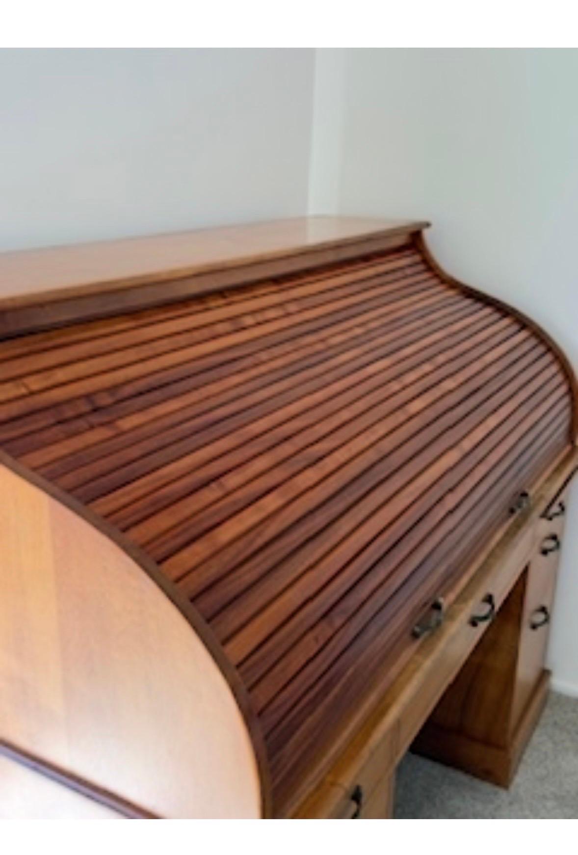 Rare, Vintage Martin & MacArthur Koa Wood Executive Rolltop Desk For Sale 1