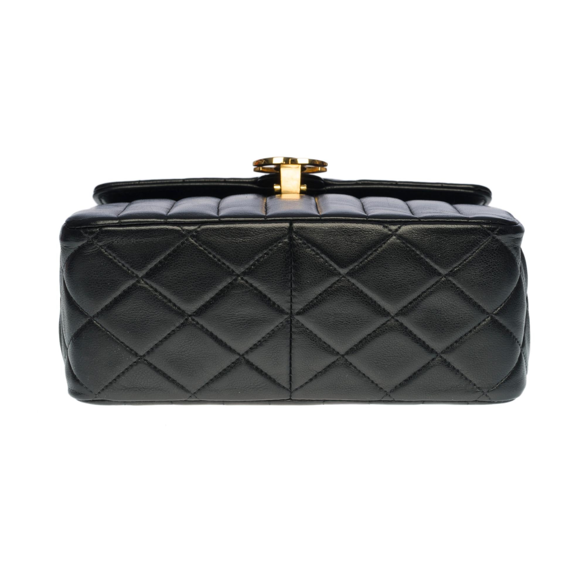 Rare vintage Mini Chanel Classic shoulder flap bag in black quilted lambskin, GHW 1