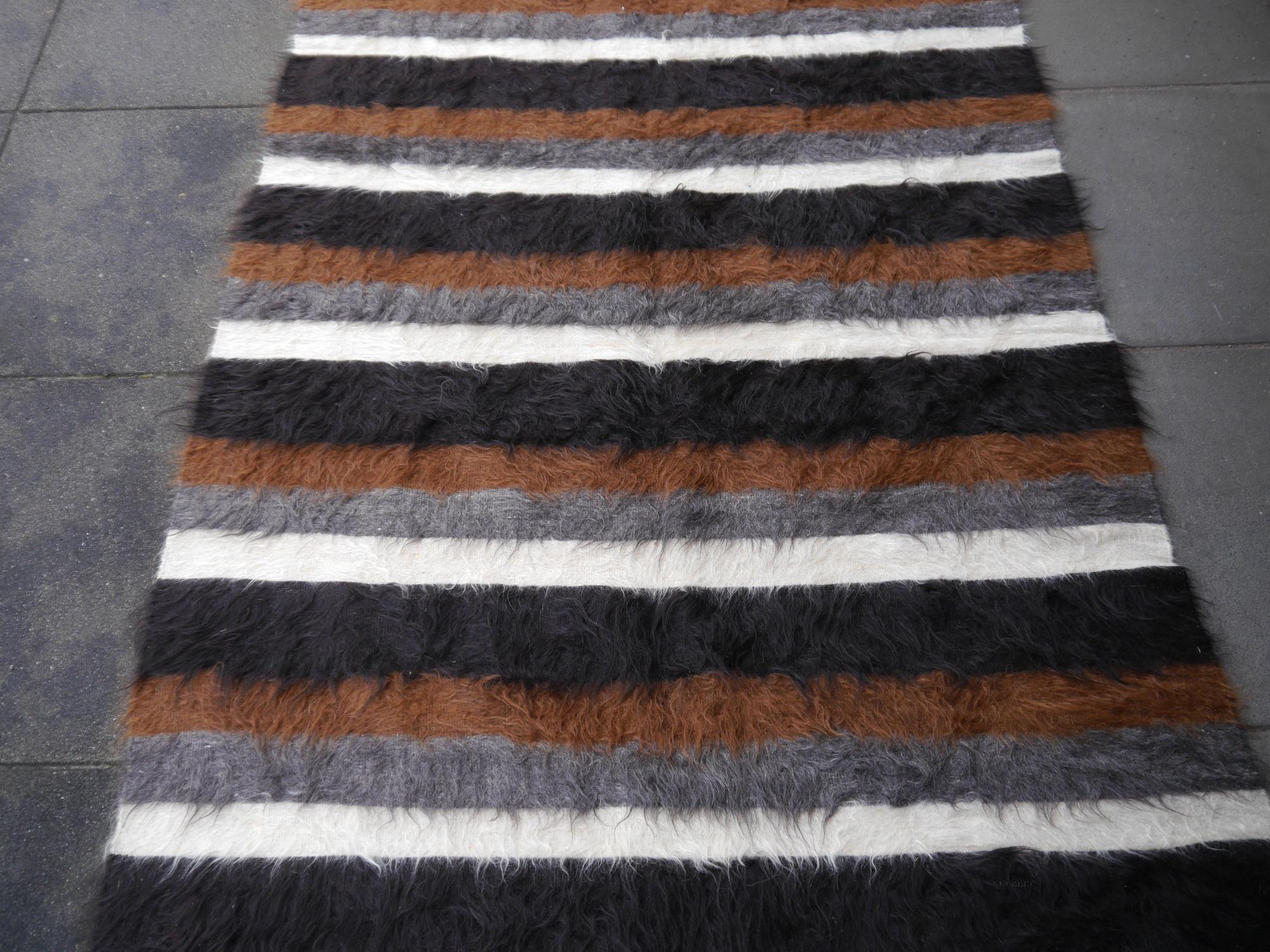 Rare Vintage Mohair Blanket Kilim Rug Turkey Beige Brown Grey Black In Good Condition For Sale In Lohr, Bavaria, DE