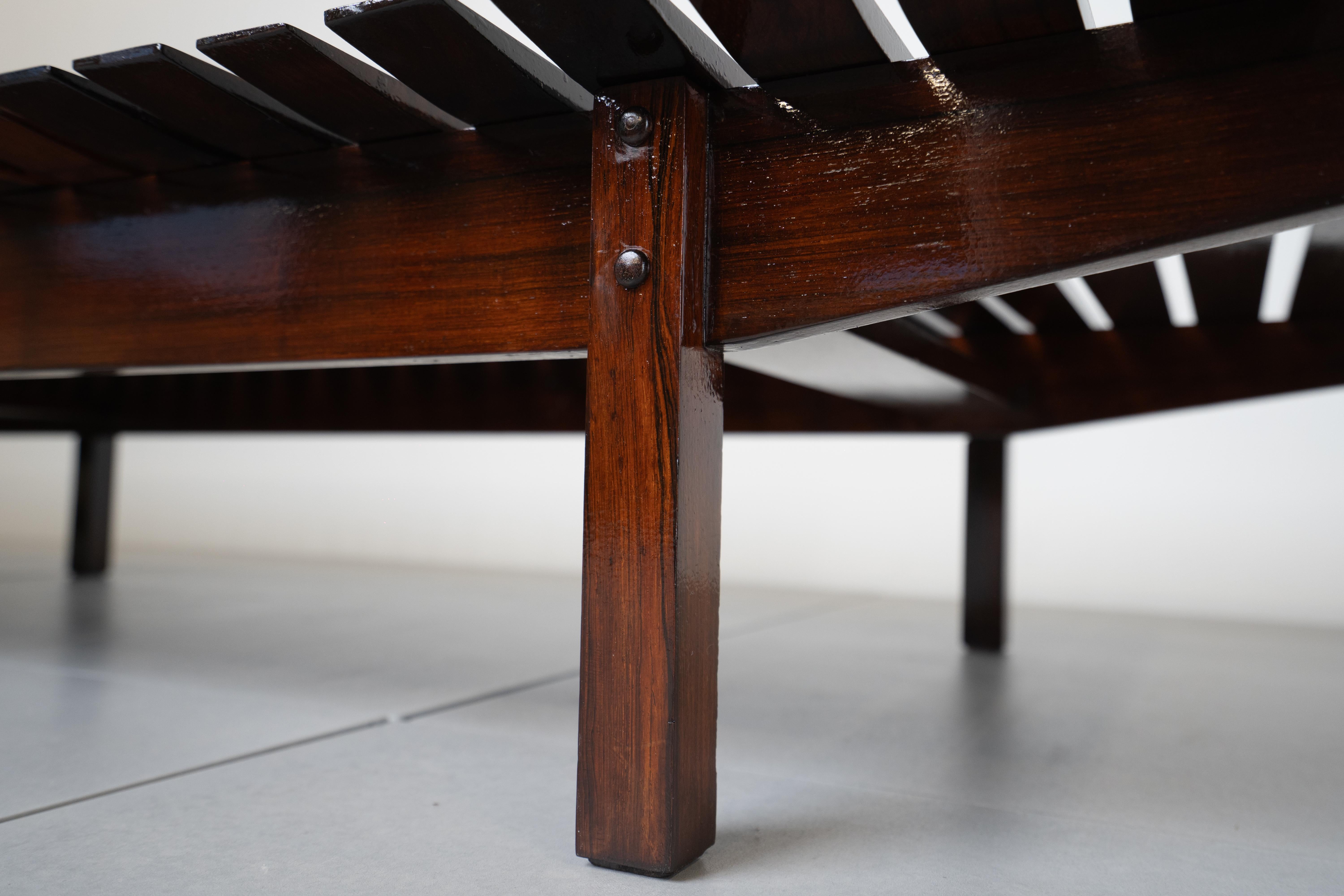 Brazilian Rare Vintage Mucki Bench in Rosewood by Sergio Rodrigues, 1958, 80cm depth For Sale
