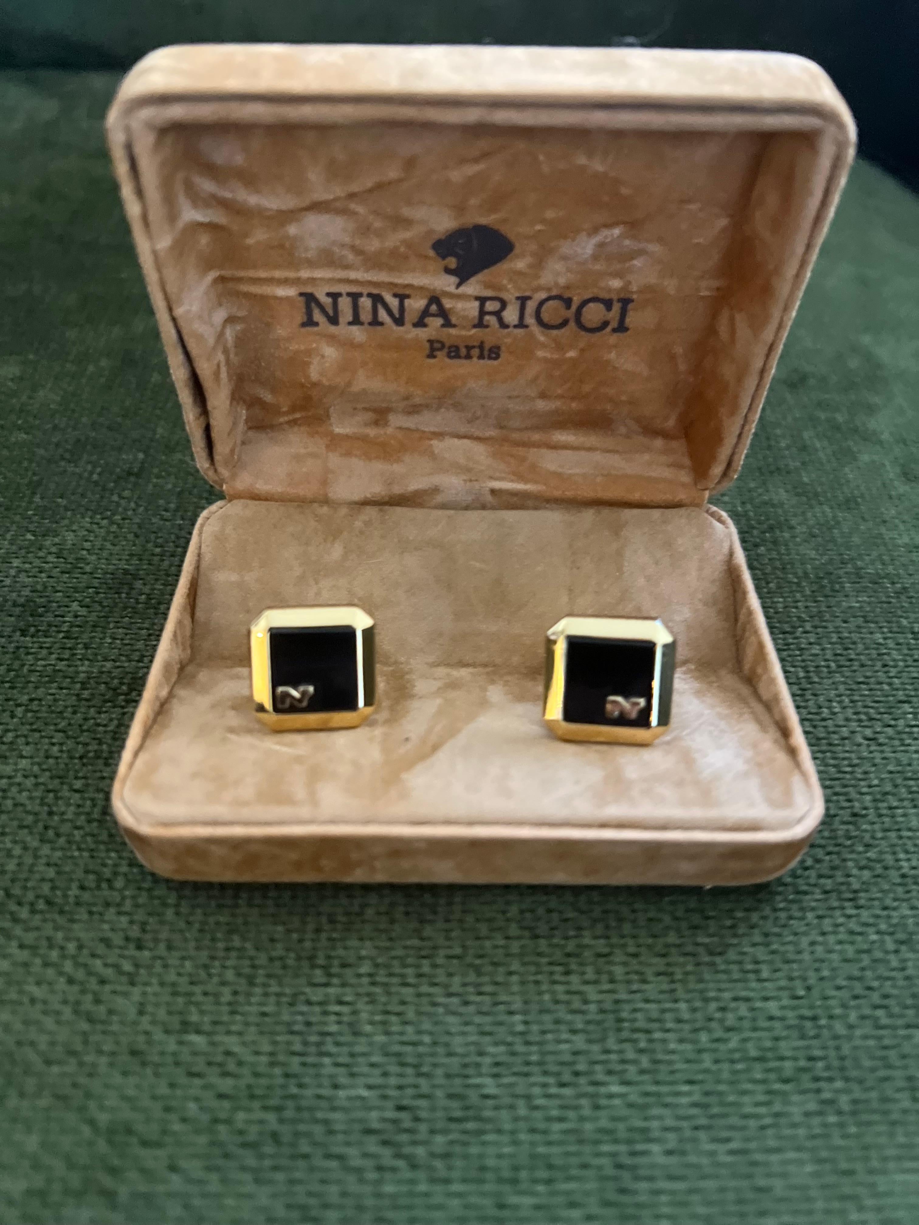 Seltene Vintage Nina Ricci Gold & Schwarz Manschettenknöpfe Logo Circa 1980 Originale Etui im Angebot 5