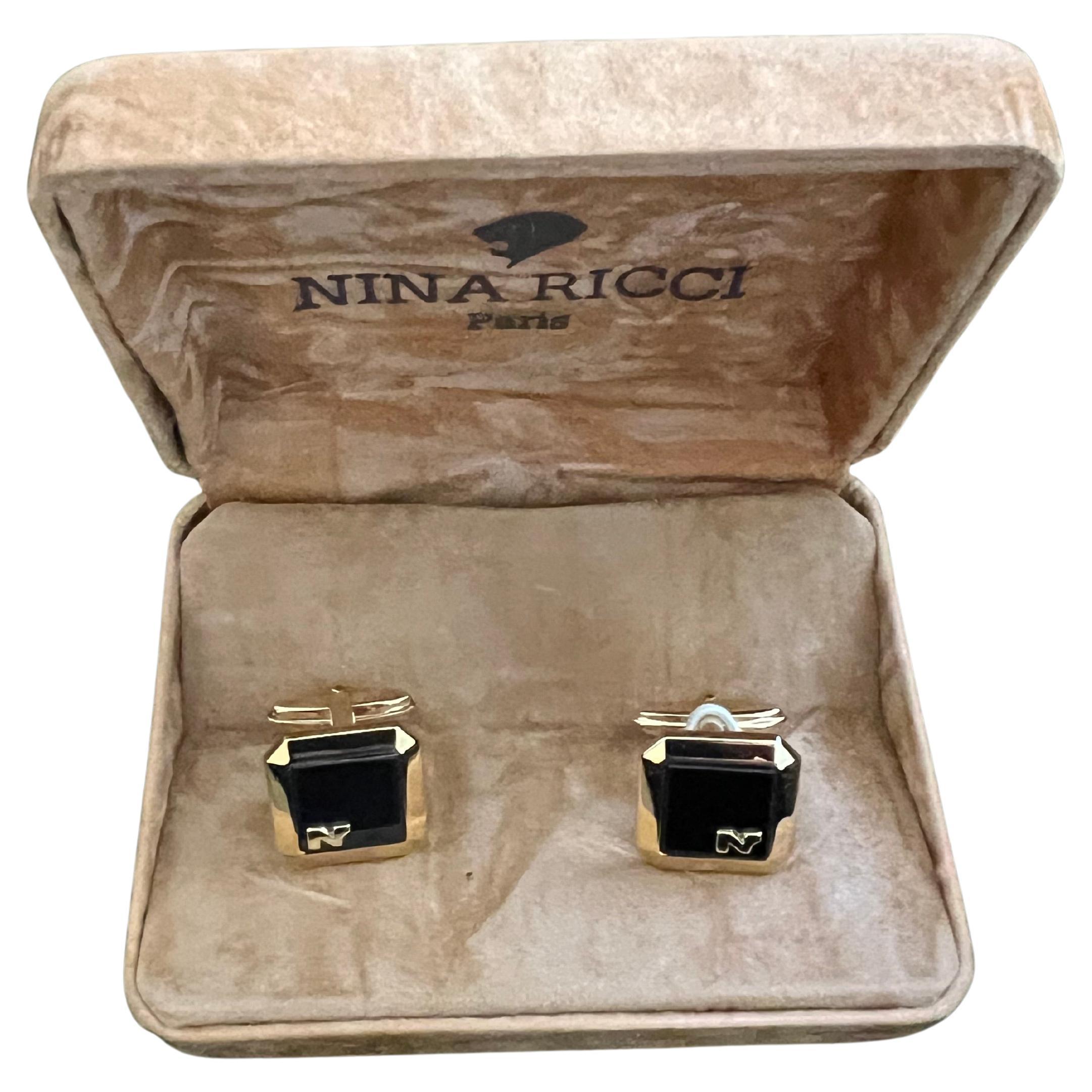 Seltene Vintage Nina Ricci Gold & Schwarz Manschettenknöpfe Logo Circa 1980 Originale Etui im Angebot