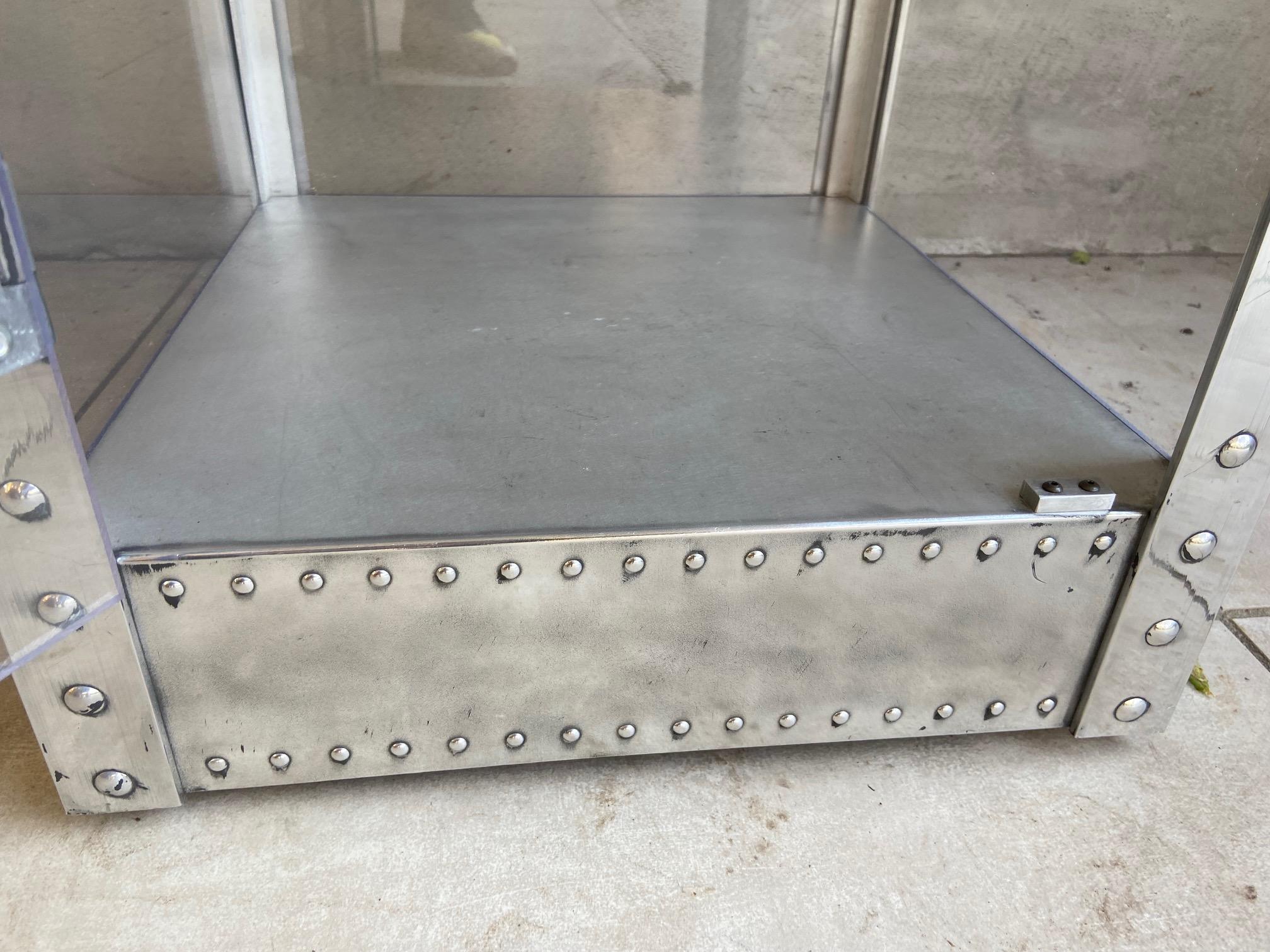 Rare Vintage Oakley X Metal Cube, 3 tierces Sunglasses Countertop Display Cabinet en vente 7
