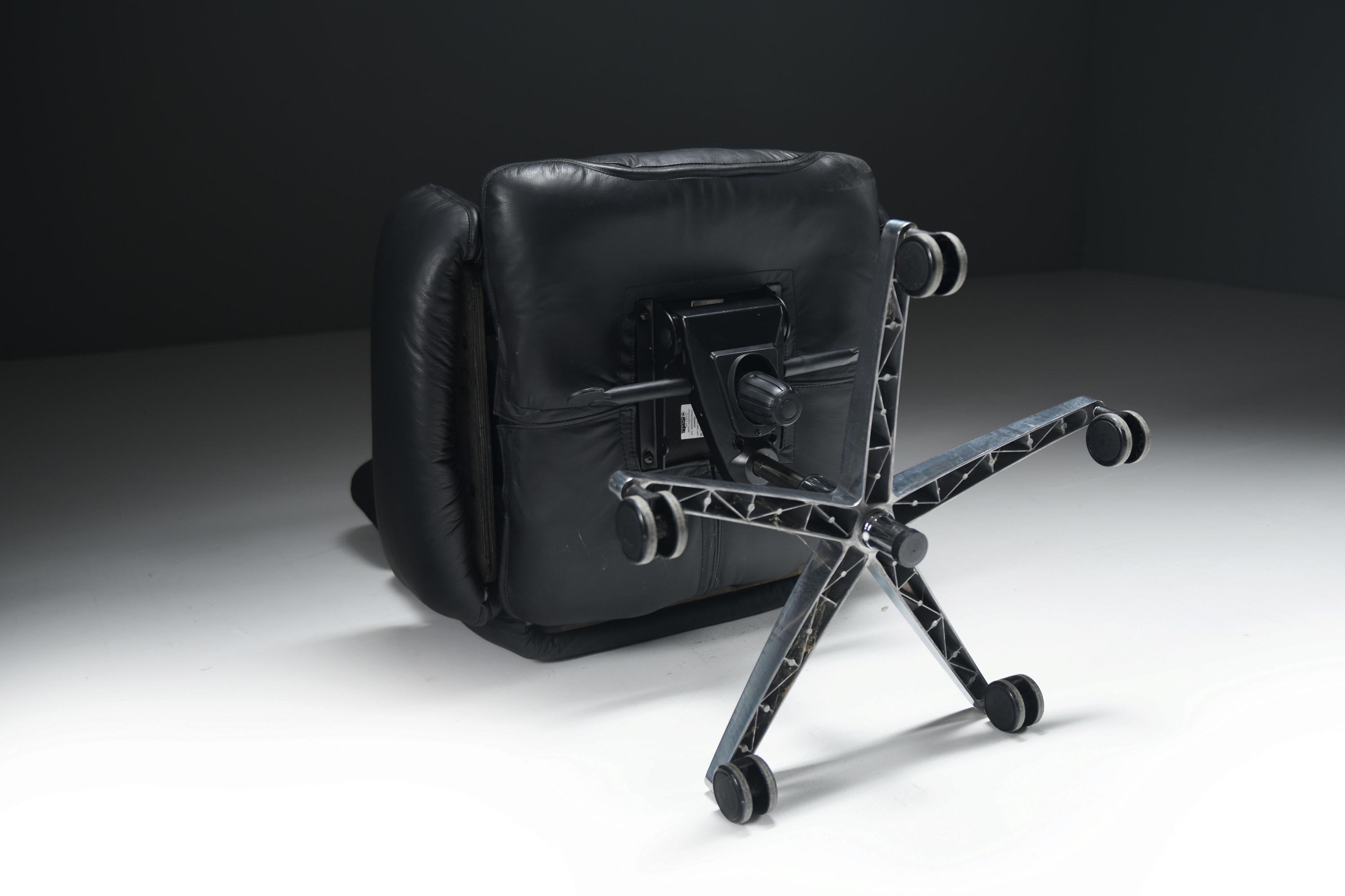 Rare chaise de bureau vintage en cuir noir par Otto Zapf pour Knoll international en vente 4