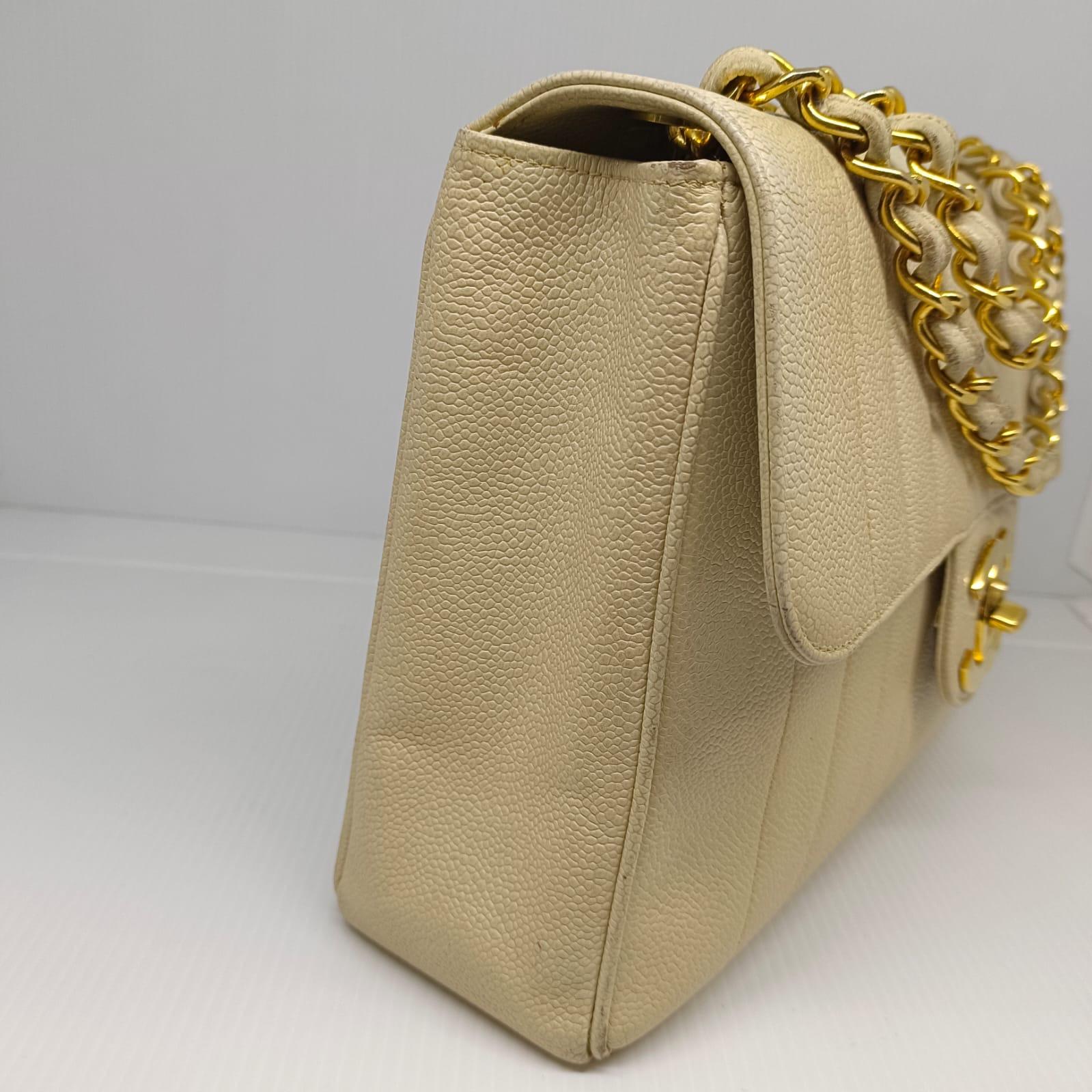 Rare Vintage Off White Caviar Vertical Quilted Jumbo Single Flap Bag For Sale 2