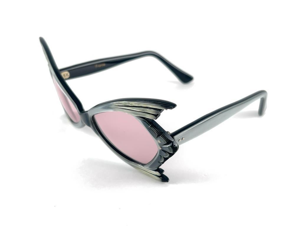 Women's or Men's Rare Vintage Oleg Cassini Frame 60'S Sunglasses Made In France For Sale