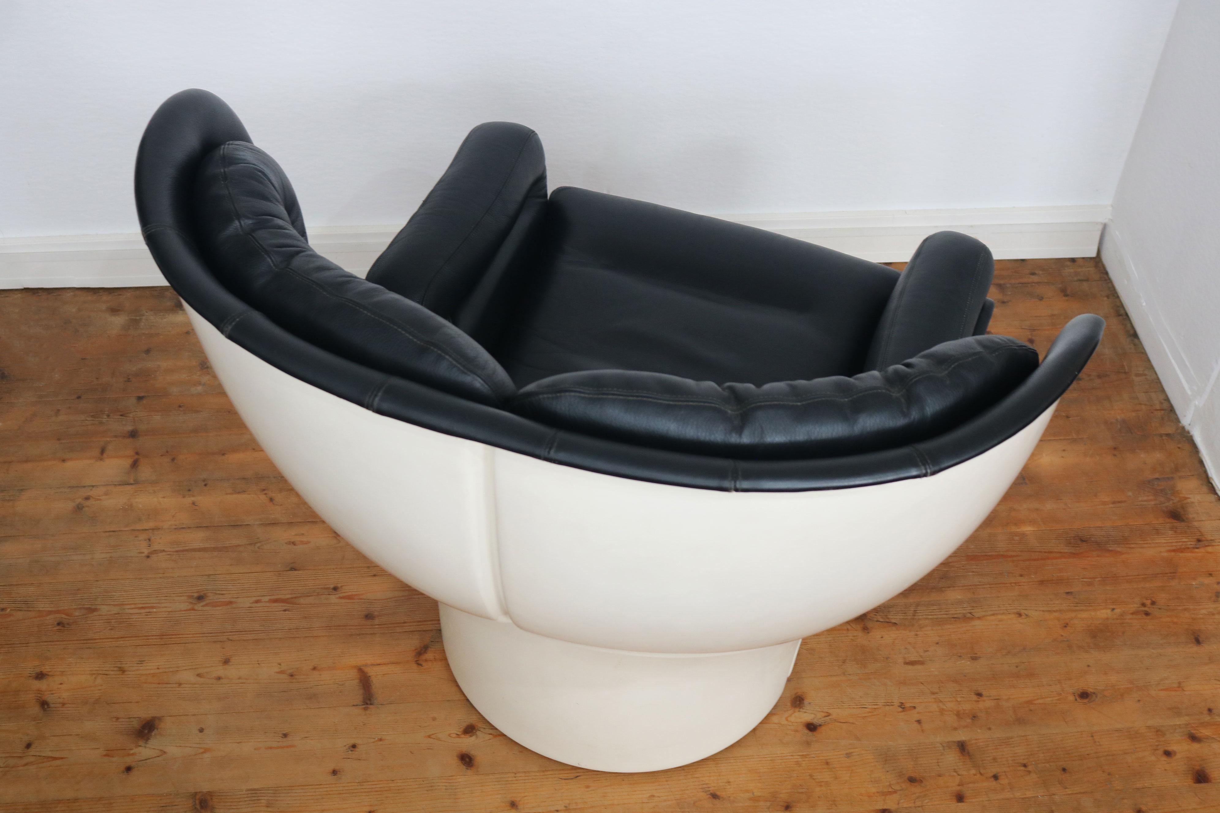 Italian Rare vintage original Joe Colombo Elda chair by comfort Italy 1960 black leather