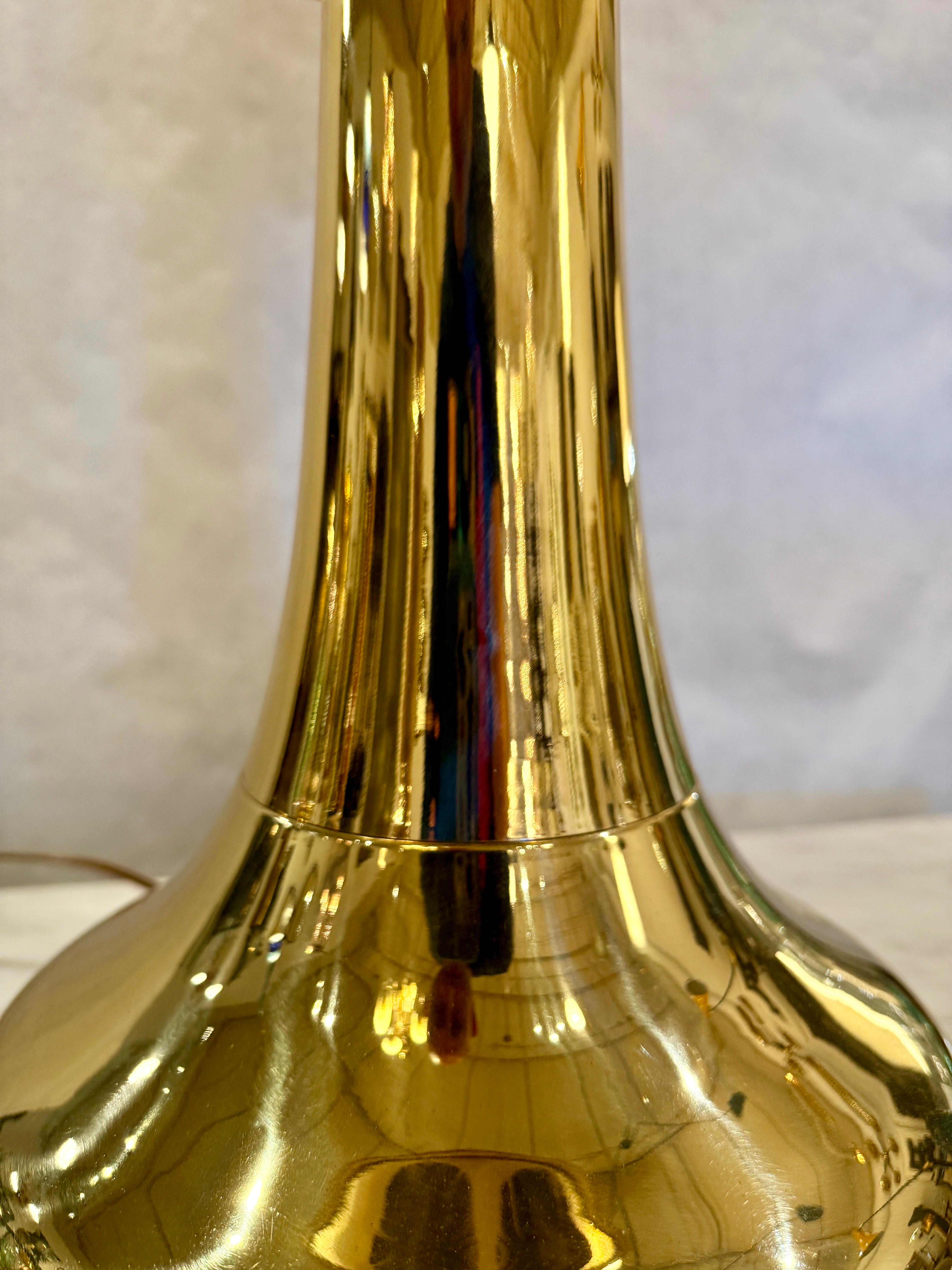 Rare Vintage Oversized Tobacco Leaf, Resin and Brass Table Lamp In Good Condition For Sale In North Miami, FL
