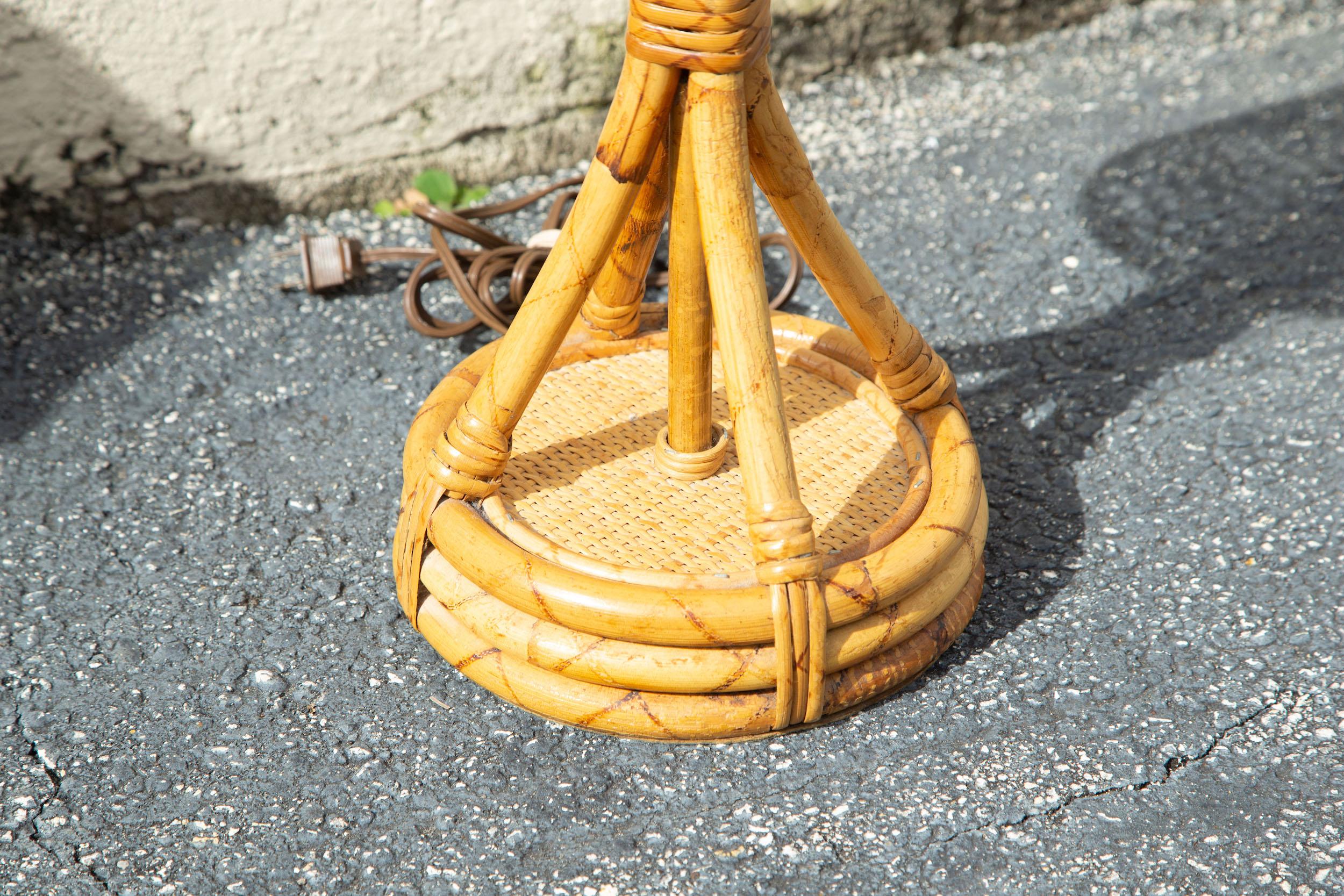 Rare Vintage Pair of Bamboo and Rattan Table Lamp In Good Condition In West Palm Beach, FL