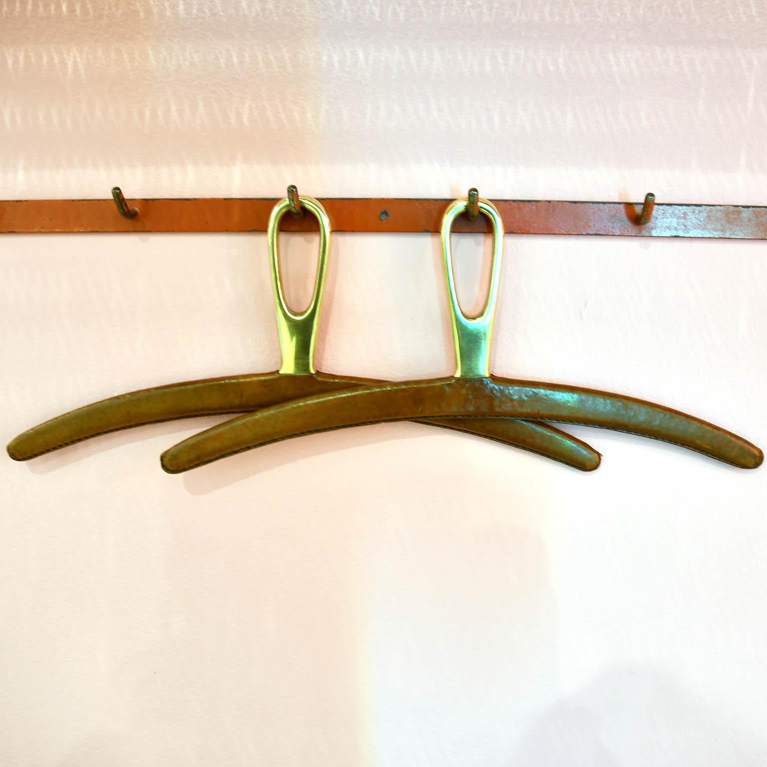 Mid-20th Century Rare Vintage Pair of Brass Hanger Leather Covered by Carl Auböck, 1950 For Sale