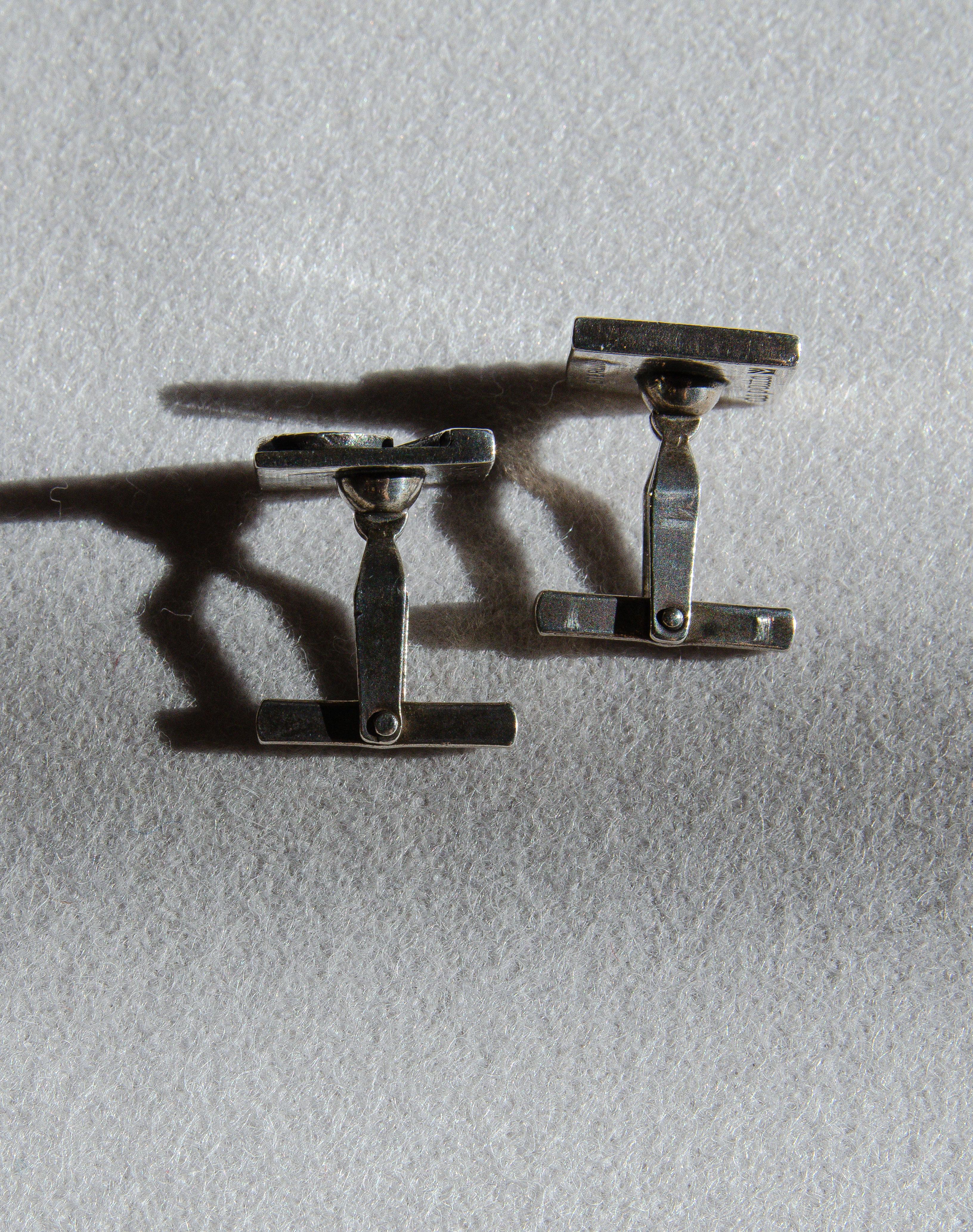 Hand-Crafted Rare vintage pair of sterling silver cufflinks designed by Margaret De Patta For Sale