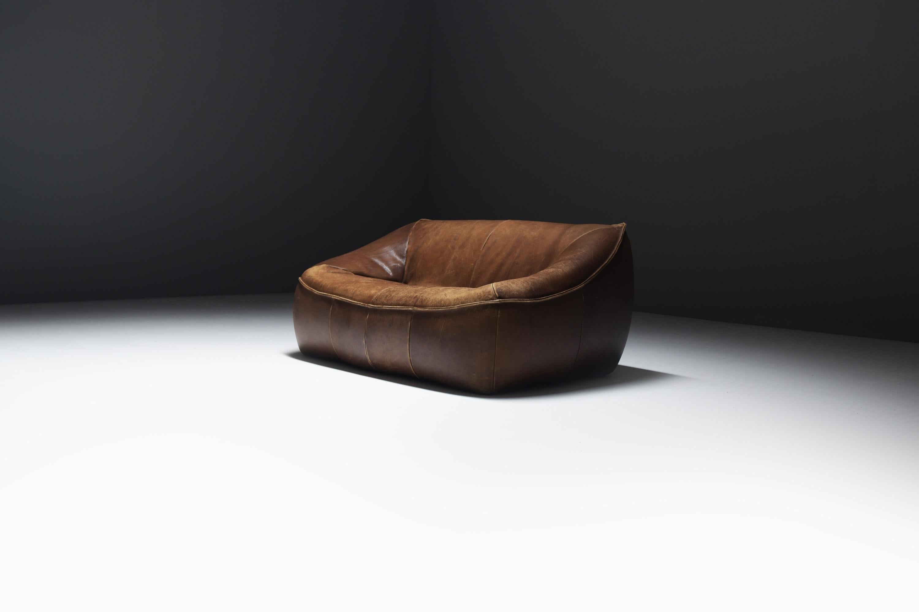 Rare & vintage Ringo sofa in original leather by Gerard van den Berg for MONTIS 1