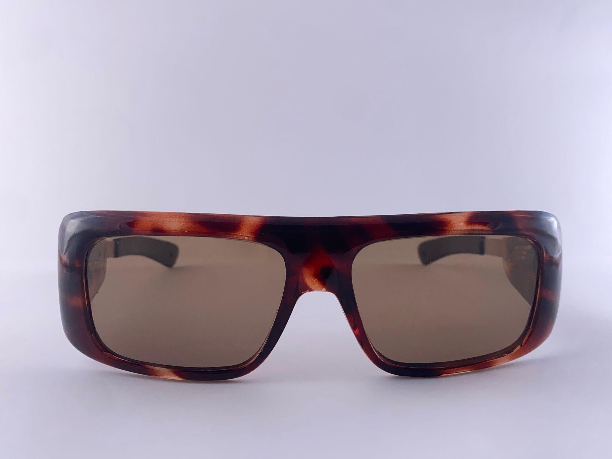 Marron Roland Martin Fishing Pro Frame rare des années 1980 au Japon en vente