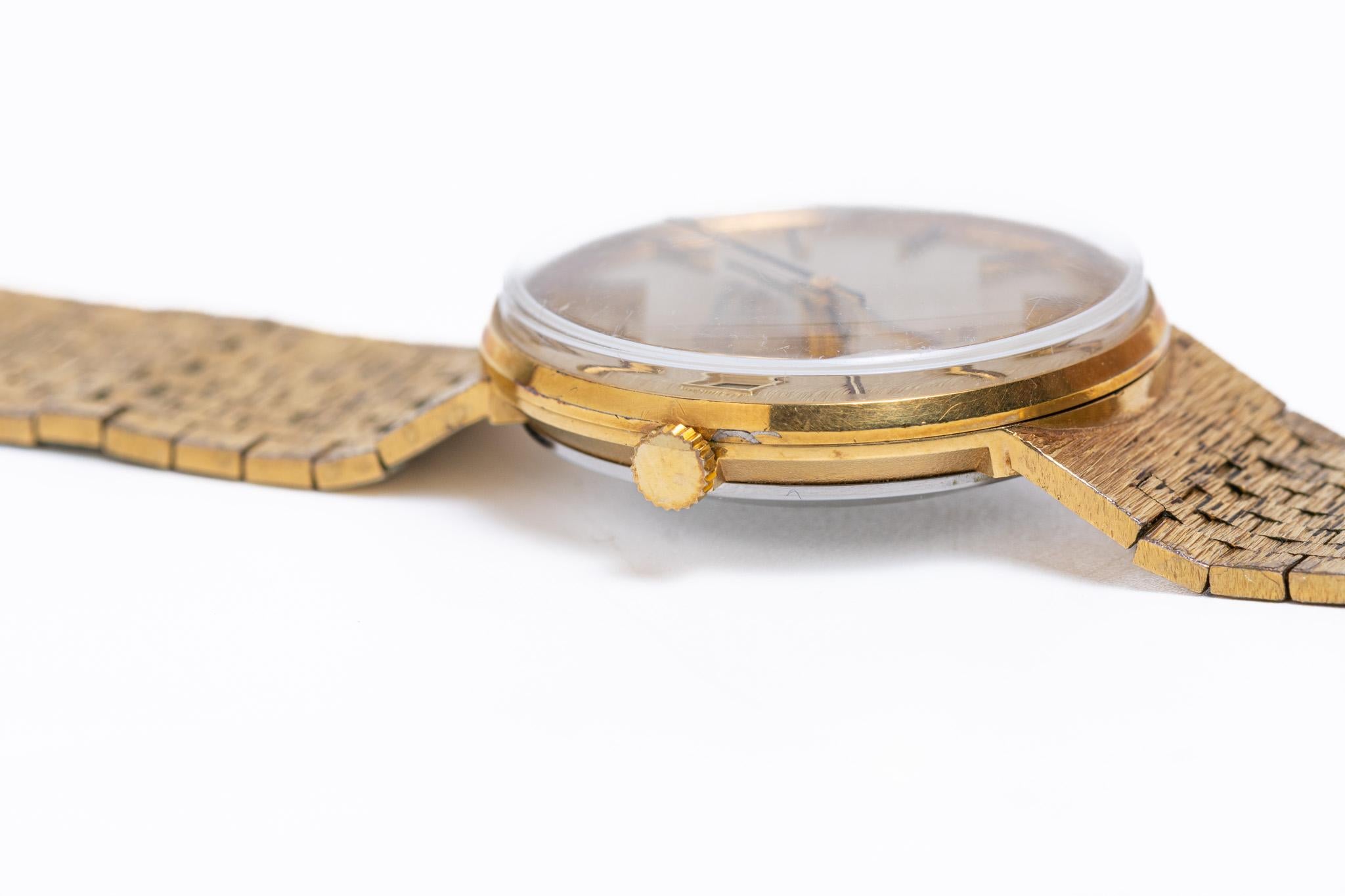 Raro reloj de pulsera automático vintage Rotary chapado en oro en venta 8