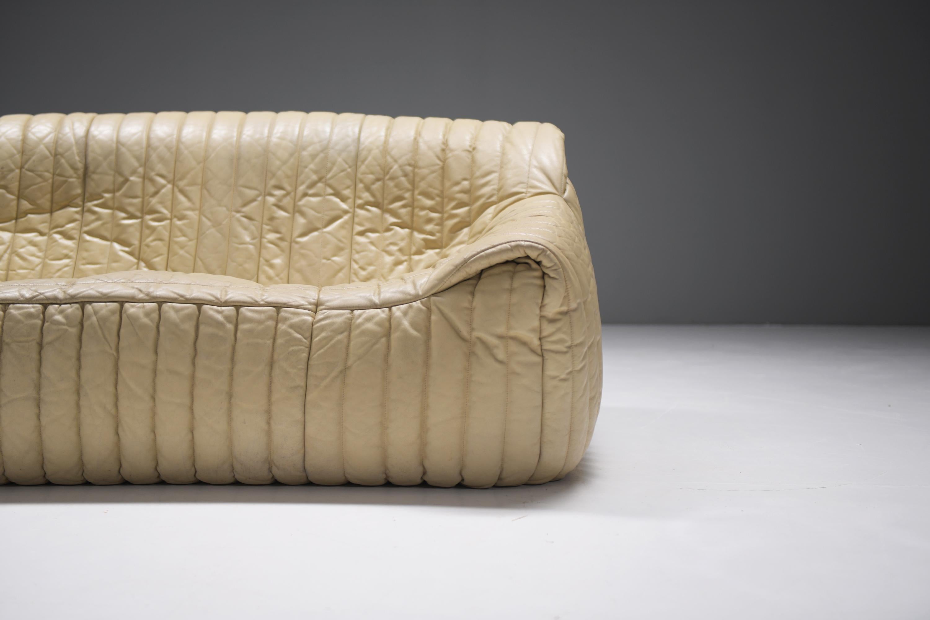 Seltenes Vintage Sandra-Sofa aus Original-Leder – Annie Hieronimus für Cinna France im Zustand „Gut“ im Angebot in Buggenhout, Oost-Vlaanderen