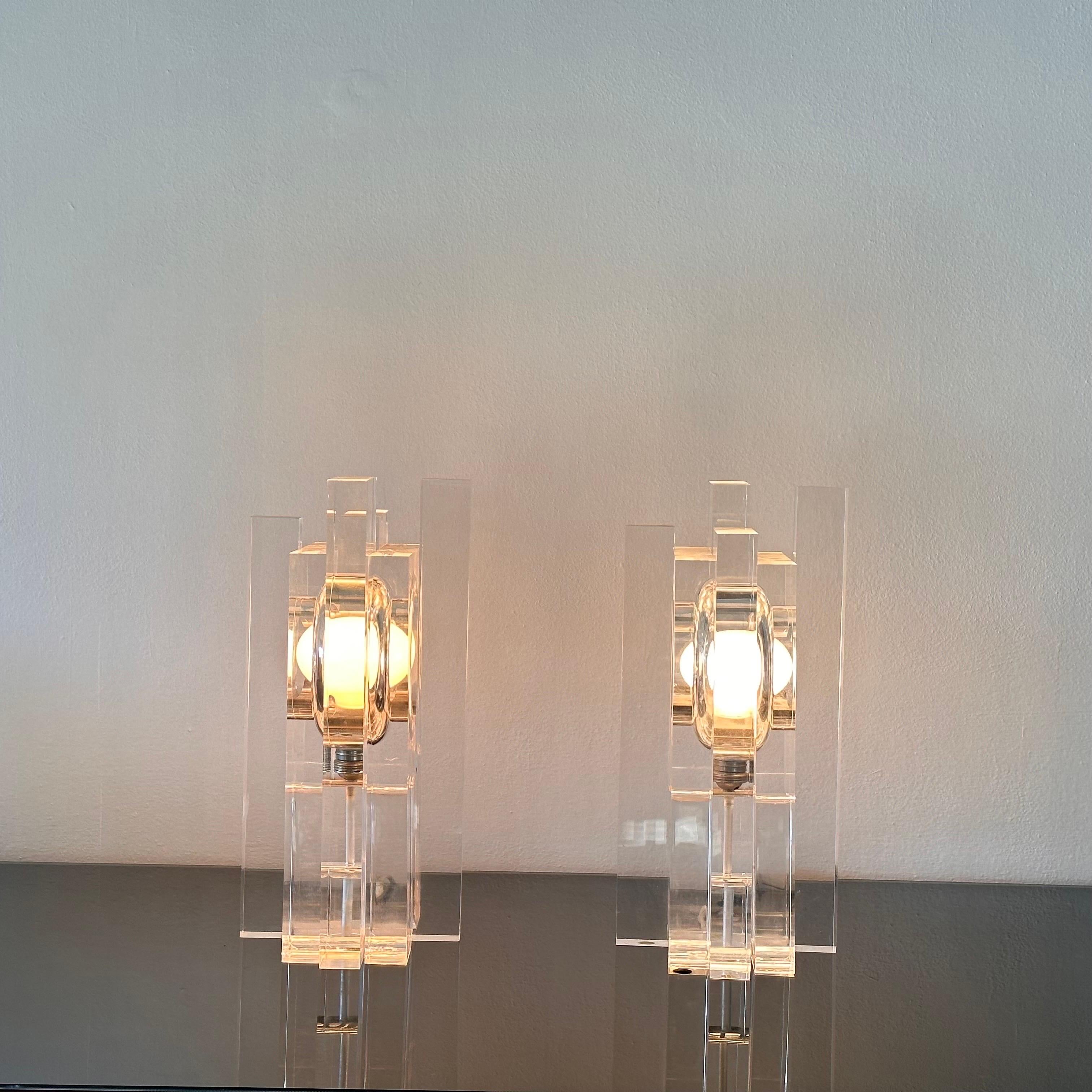 Mid-Century Modern Rare Vintage Sandro Petti Lucite Huge Table Lamps for Metallarte, 1970s For Sale