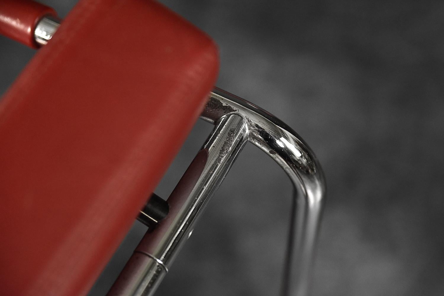 Rare fauteuil scandinave Bauhaus chromé et en cuir de Torben Skov en vente 11