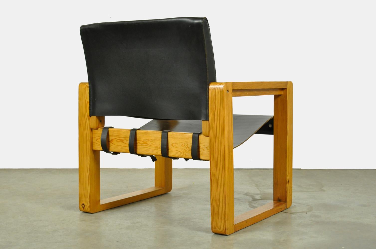 European Rare vintage Scandinavian leather safari lounge chair, 1970s For Sale