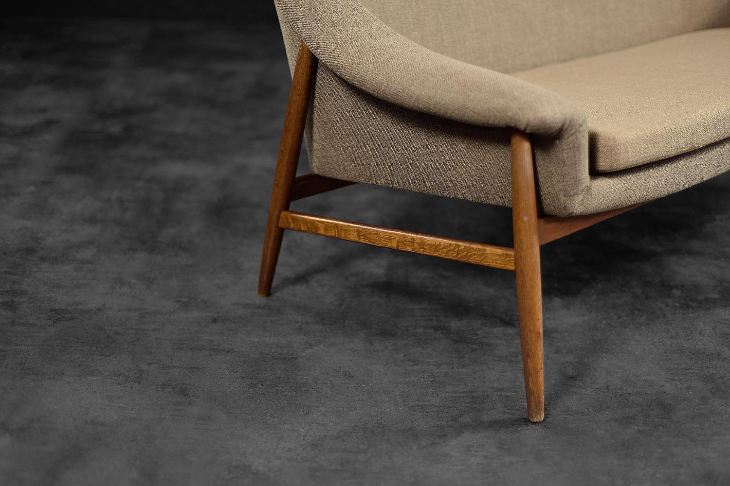 Rare Vintage Scandinavian Modern 2-Seater Brown Fabric & Oak Sofa Grace by Ikea For Sale 10