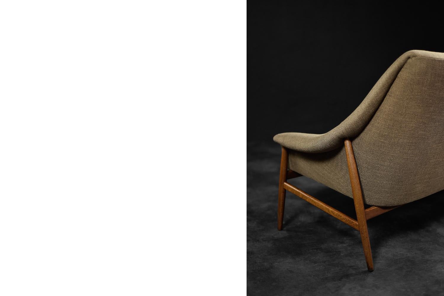 Rare Vintage Scandinavian Modern 2-Seater Brown Fabric & Oak Sofa Grace by Ikea For Sale 1