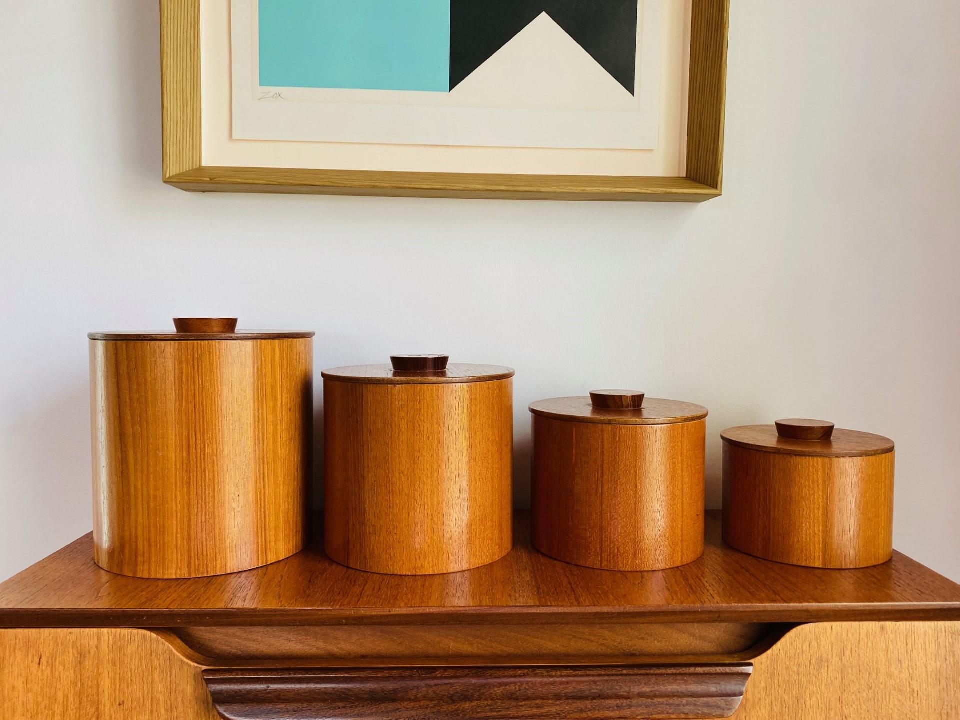 Rare Vintage Set of 4 Nesting Teak Canisters from Japan Mid-Century 1960s For Sale 2