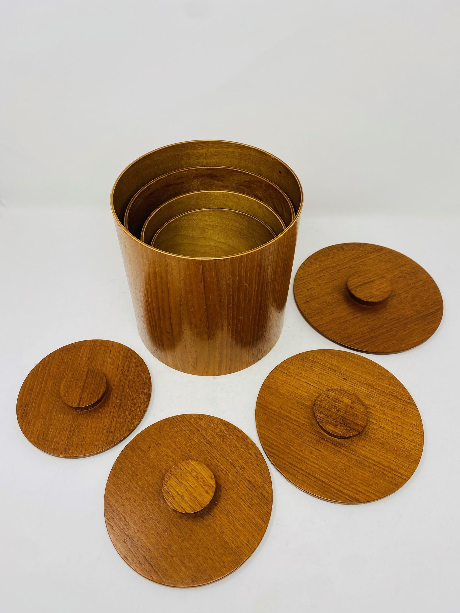 Rare Vintage Set of 4 Nesting Teak Canisters from Japan Mid-Century 1960s For Sale 1
