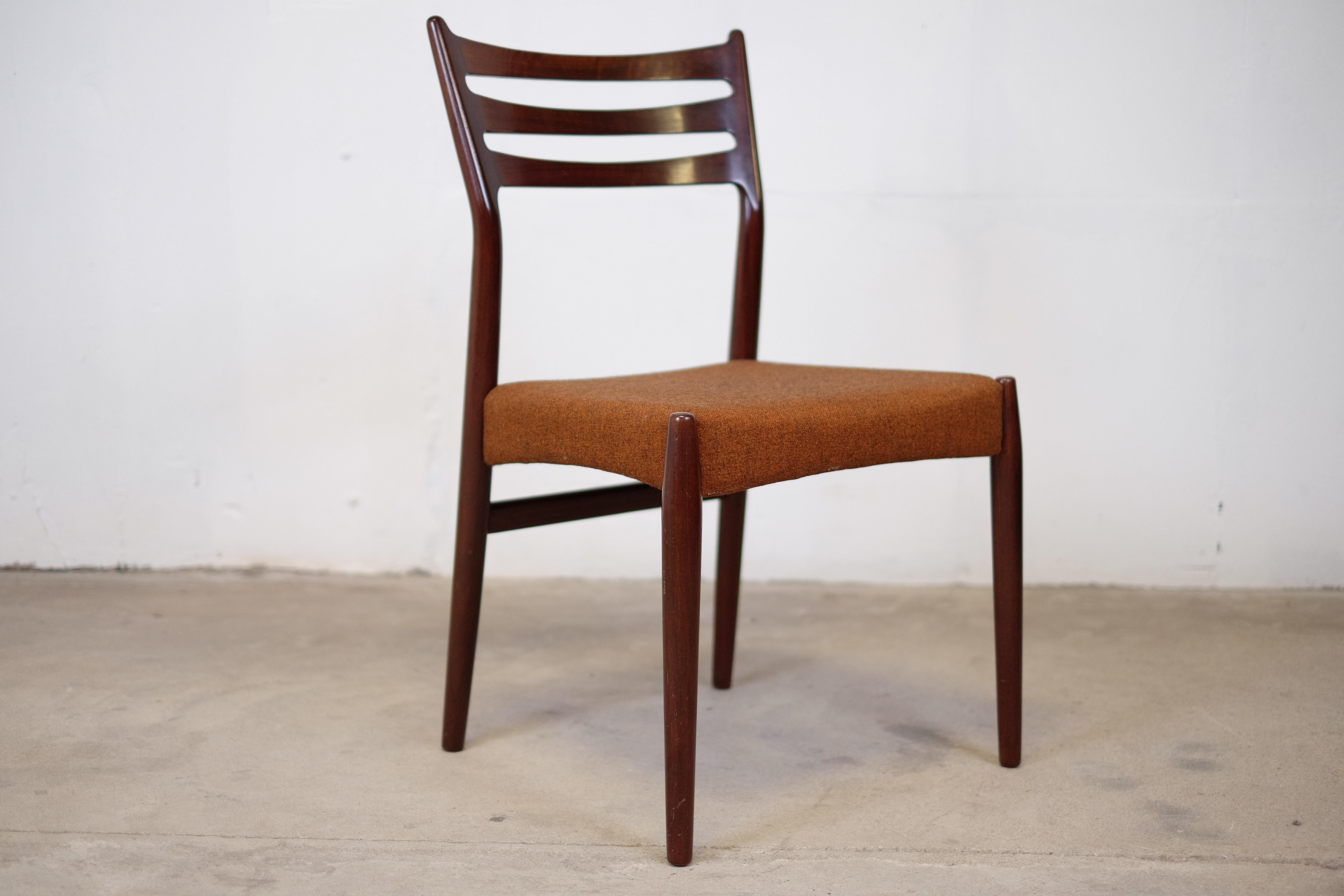 Rare Vintage Set of Six Dining Chairs by Svend Aage Madsen For Sale 1