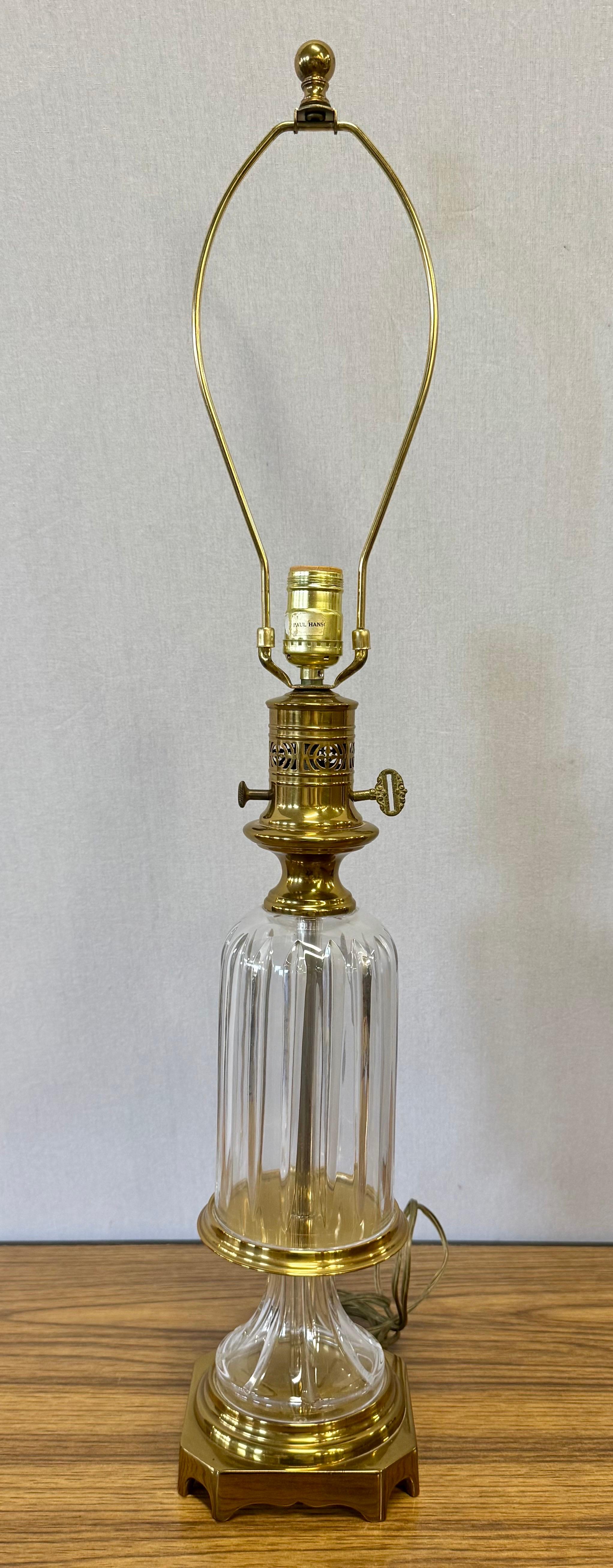 Rare lampe de table vintage signée Paul Hanson en laiton et verre Baccarat en vente 1
