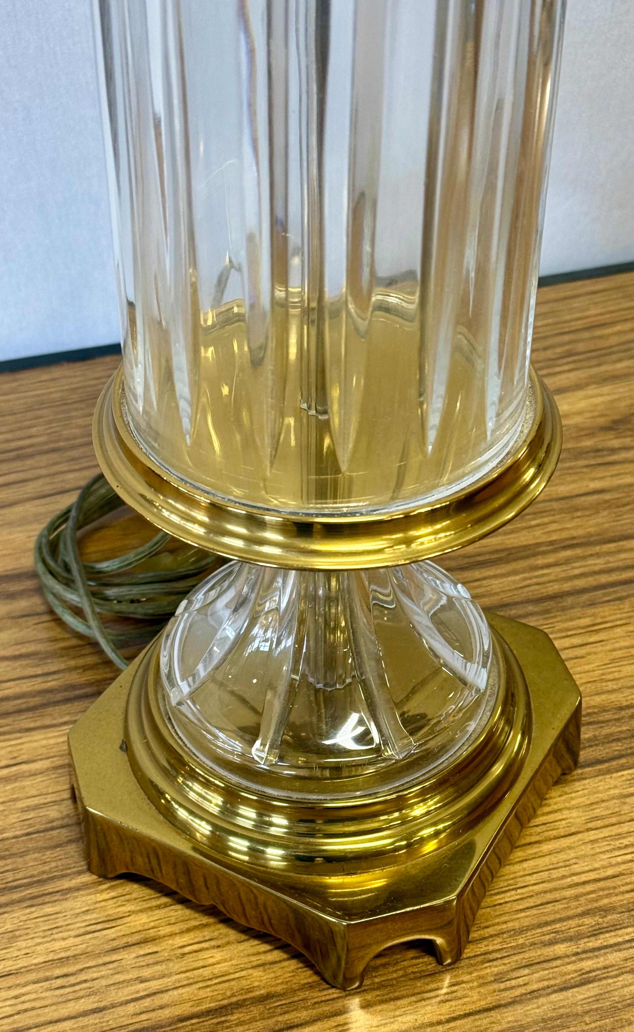 Rare lampe de table vintage signée Paul Hanson en laiton et verre Baccarat en vente 4
