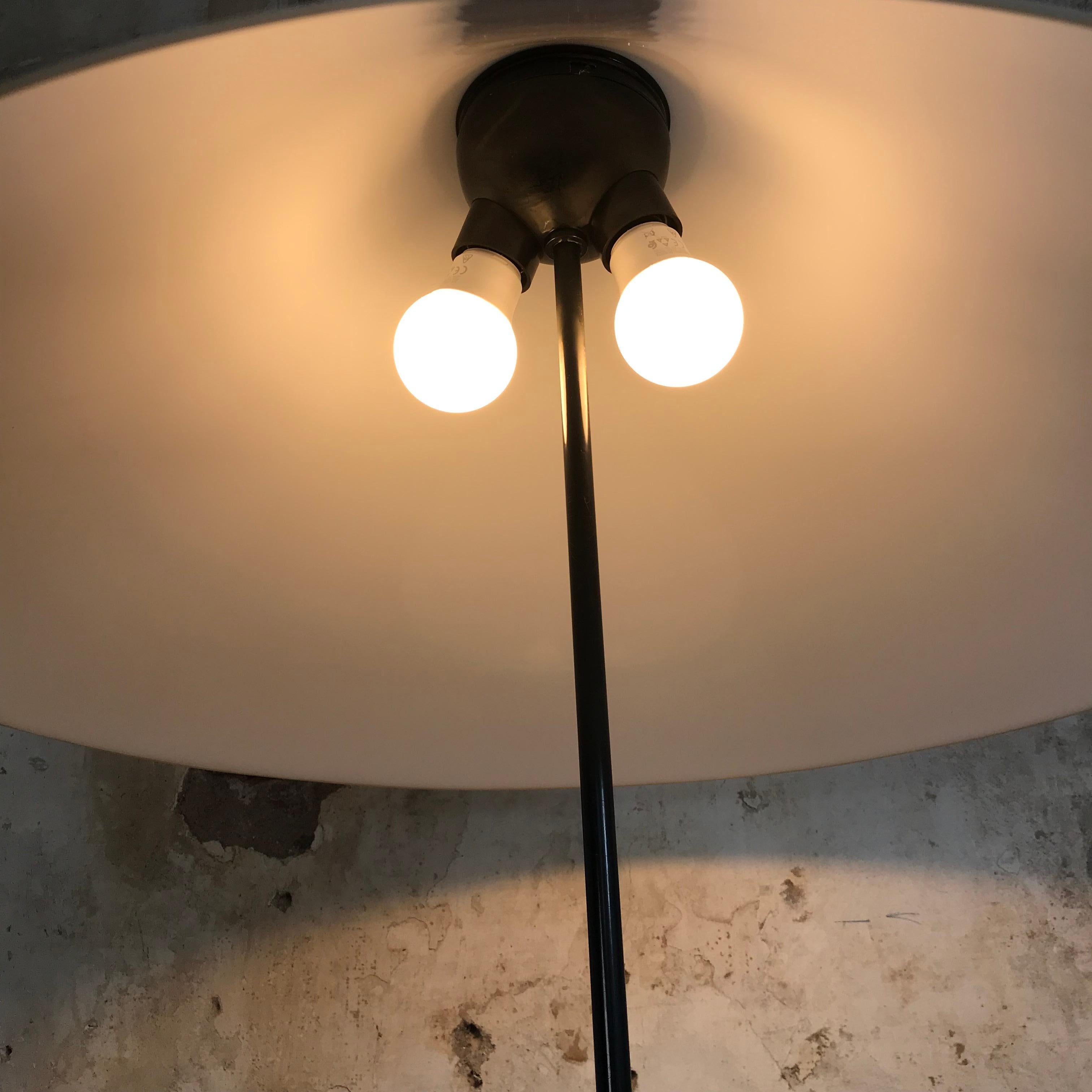 Rare Vintage ‘Snow’ Table Lamp Designed by Vico Magistretti for Oluce, 1974 1