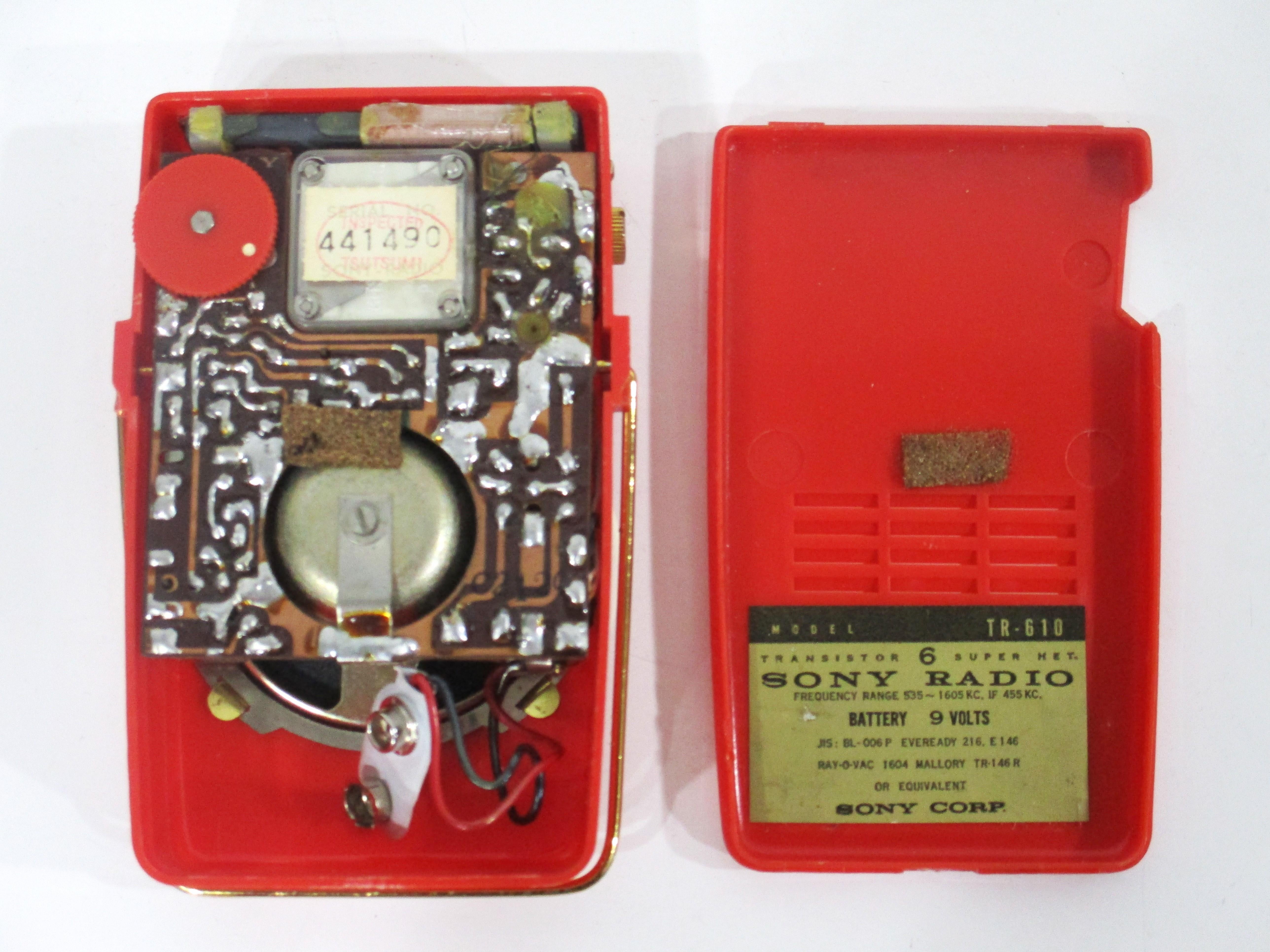 Japanese Rare Vintage Sony TR 610 Shirt Pocket Transistor Radio