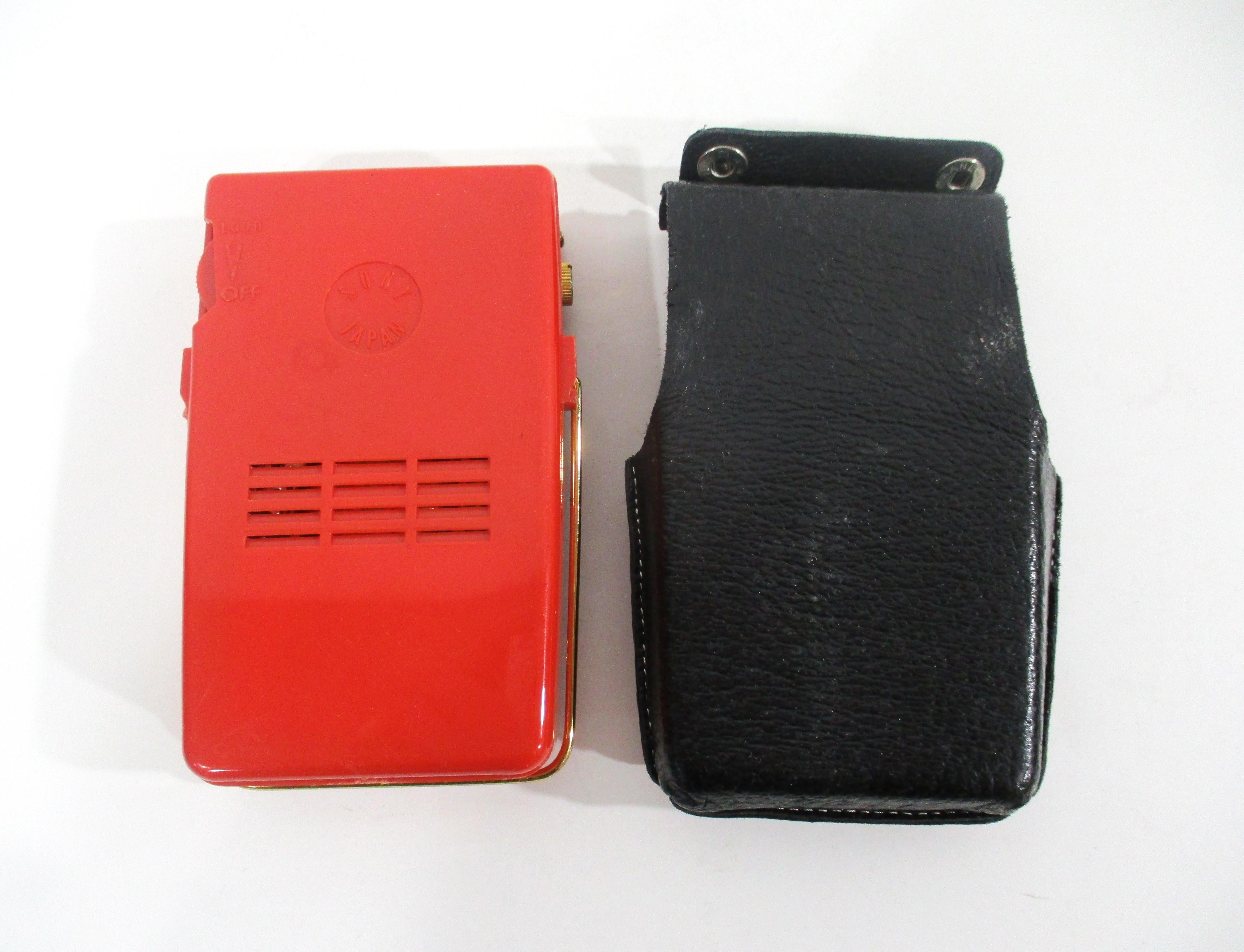 20th Century Rare Vintage Sony TR 610 Shirt Pocket Transistor Radio