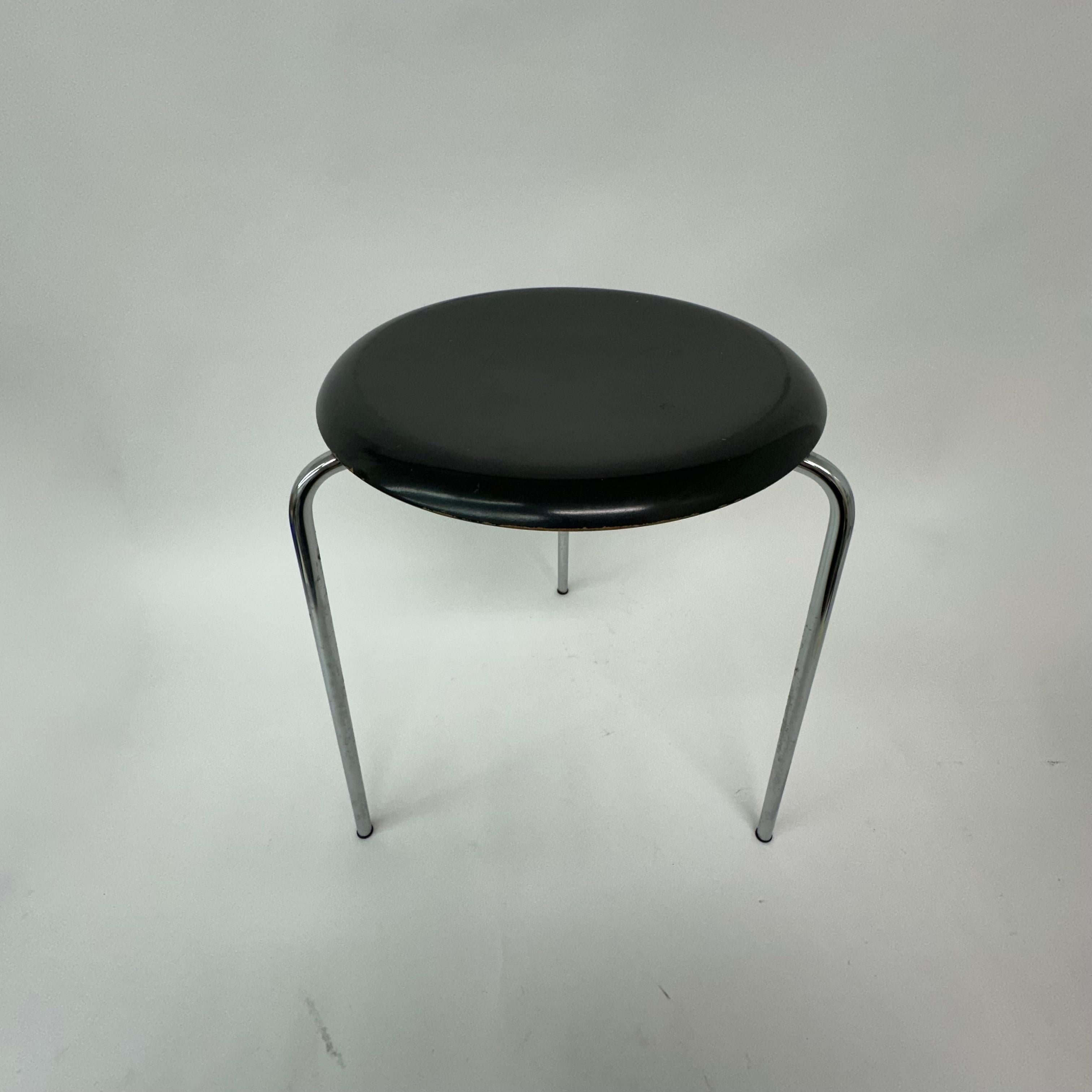 Rare vintage stool model 3170 by Arne Jacobsen for Fritz Hansen , 1970’s In Good Condition For Sale In Delft, NL