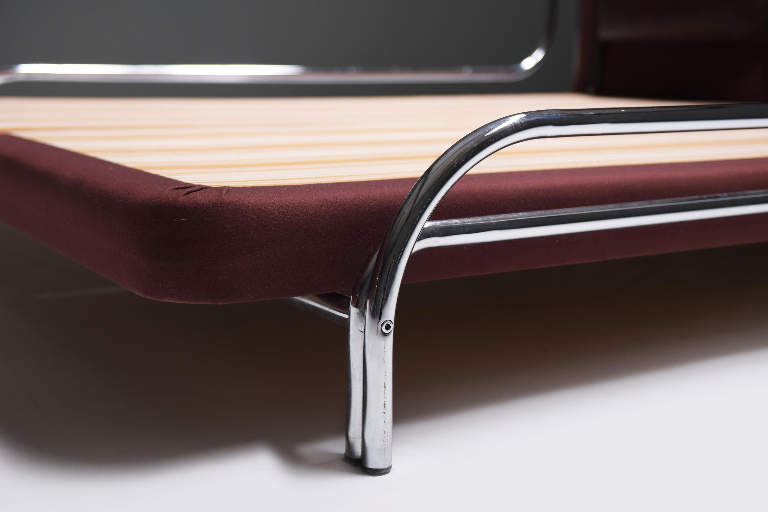 Rare vintage Stringa Queen Size Bed by Gae Aulenti for Mobili Italy 22