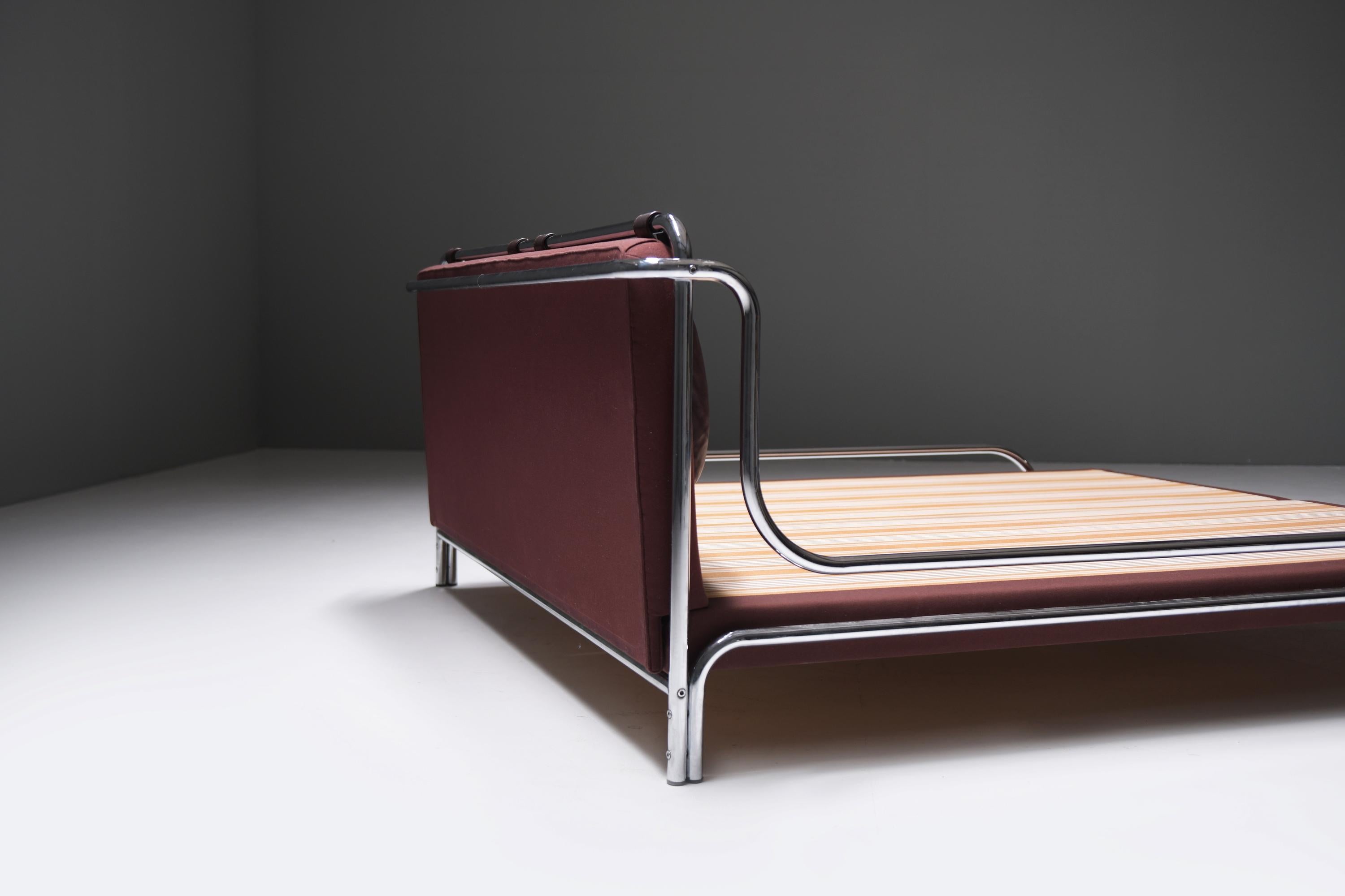 Rare vintage Stringa Queen Size Bed by Gae Aulenti for Mobili Italy 25