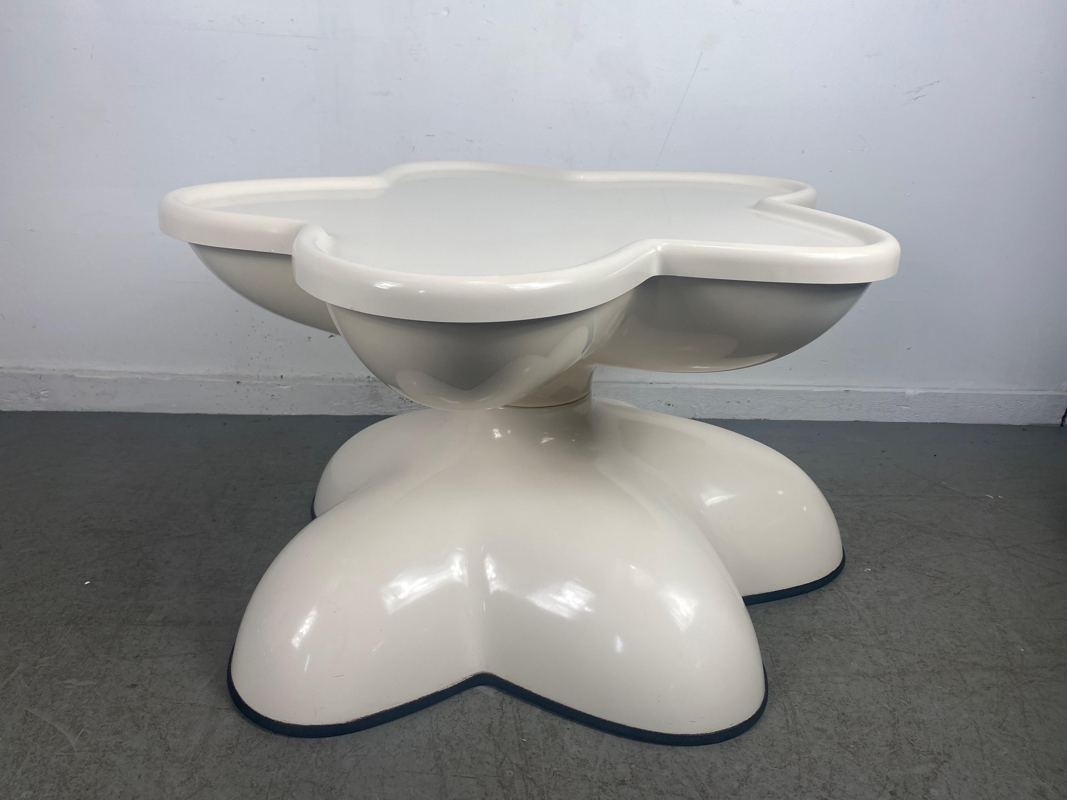 Rare Vintage Swivel Molar Coffee Table by Wendell Castle 1