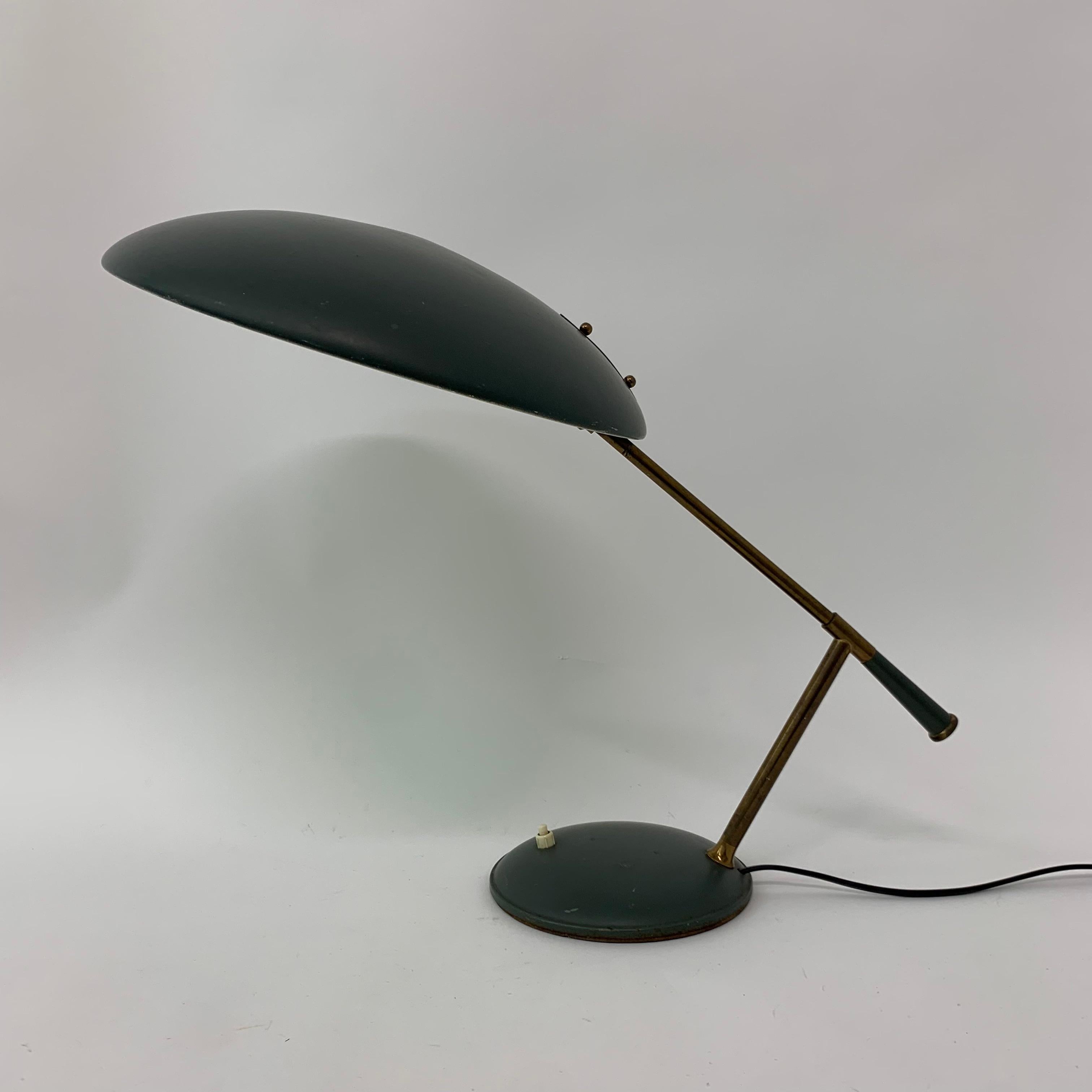Néerlandais Rare lampe de bureau vintage de Louis C. Kalff pour Philips, années 1950 en vente