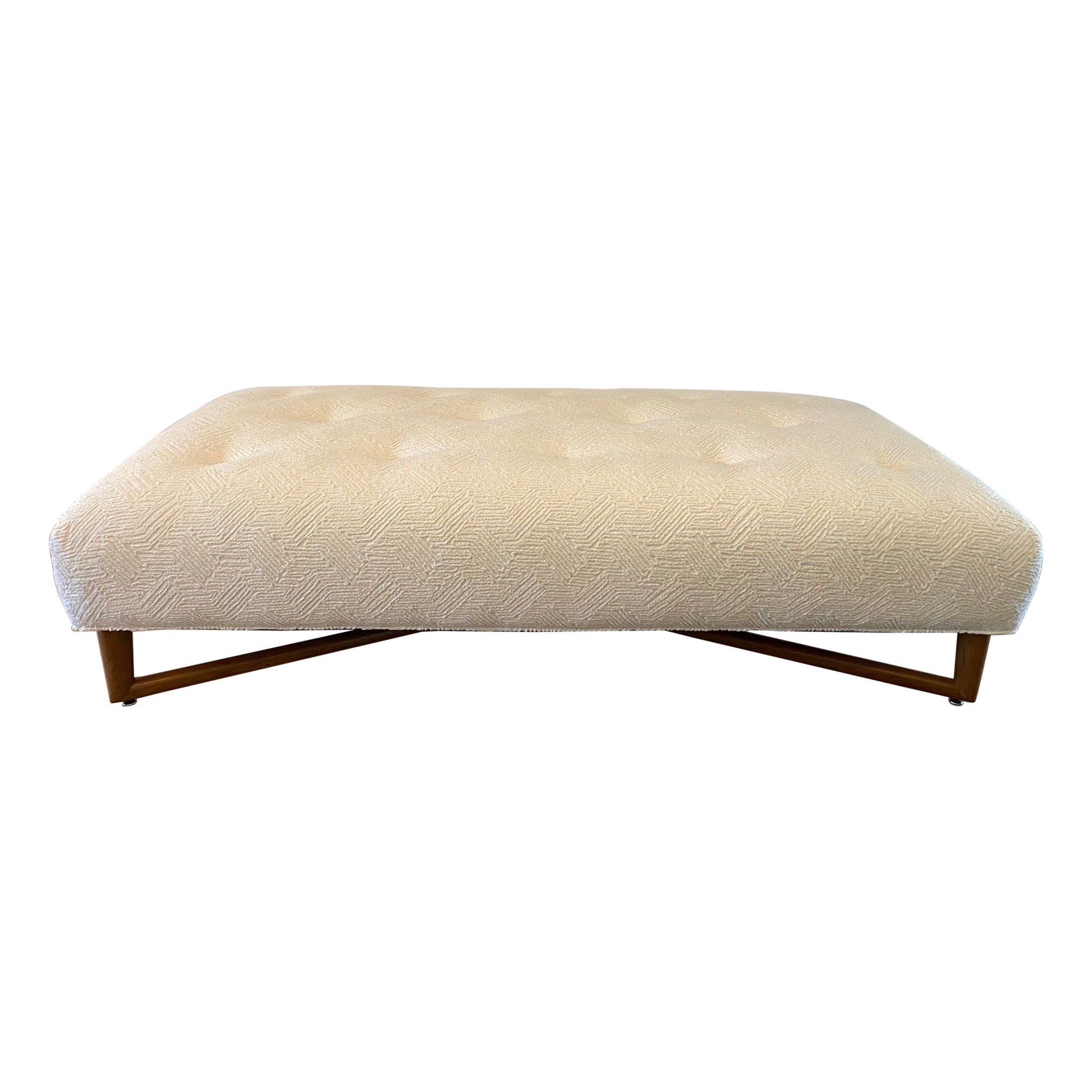 Rare AT&T Vintage Robsjohn-Gibbings Attrib. Banc, deux disponibles en vente