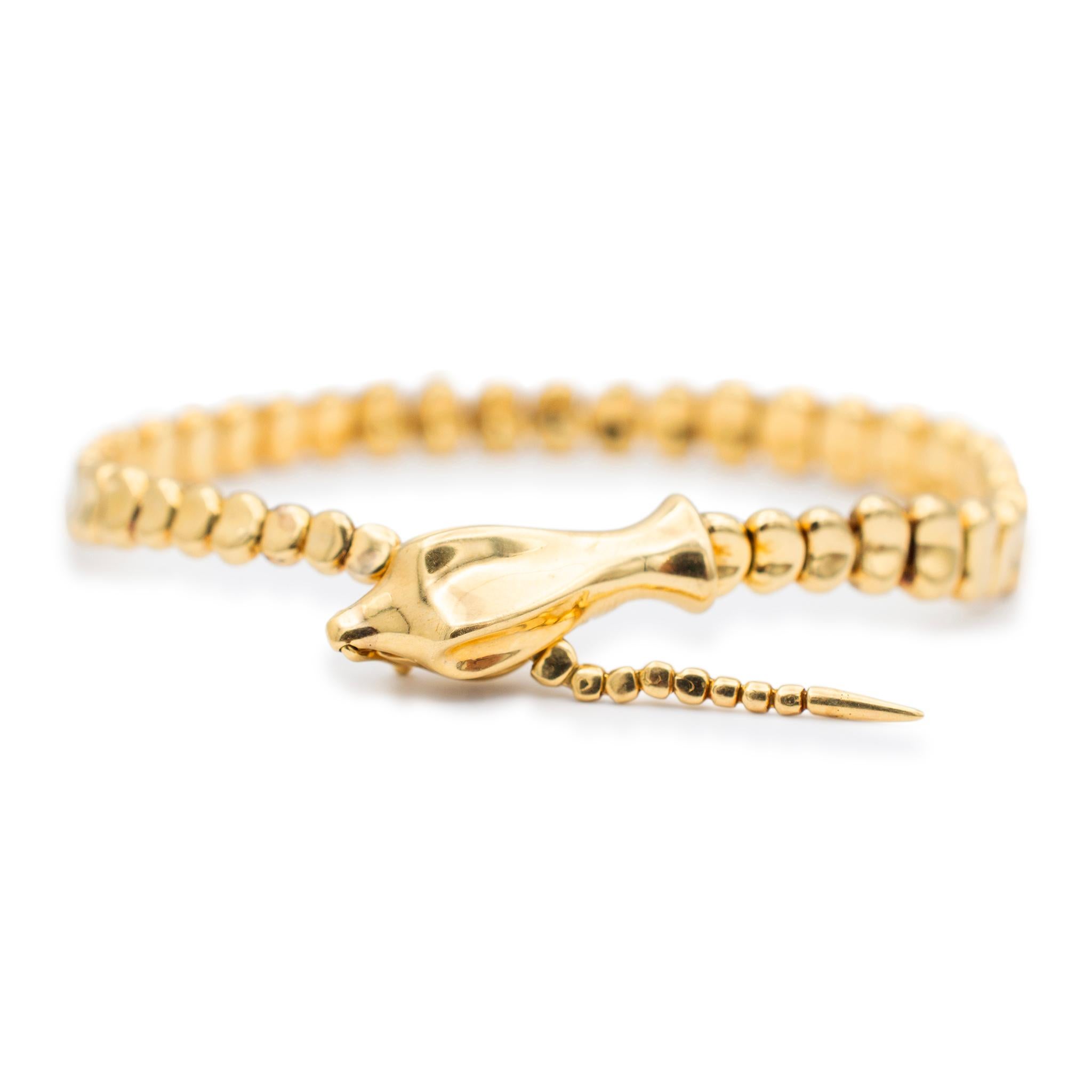 Brand: Tiffany & Co.

Metal Type: 18K Yellow Gold

Length: 8.00 inches

Width:  9.45 mm

Weight: 23.68 grams

Ladies 18K yellow gold, link bracelet.  Engraved with 