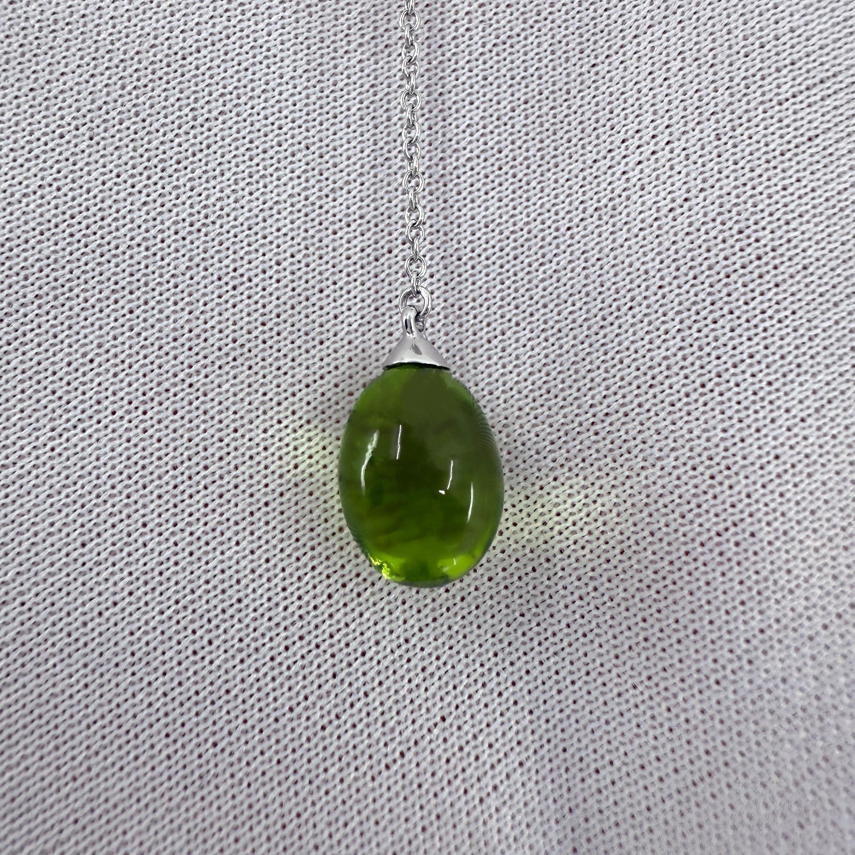 Rare Vintage Tiffany & Co. Peridot 18k White Gold Teardrop Drop Pendant Necklace In Excellent Condition For Sale In Birmingham, GB
