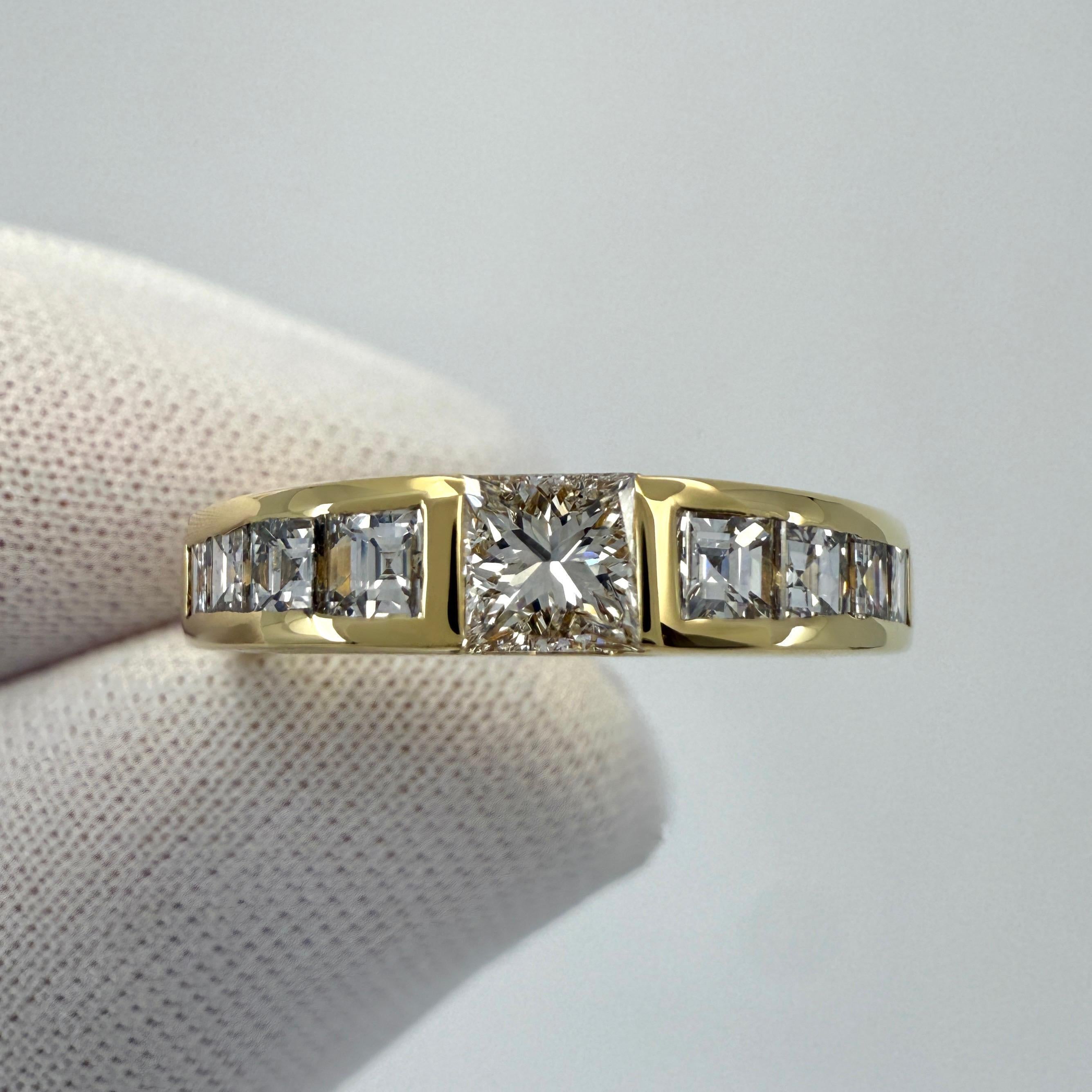 Seltenes Vintage von Tiffany & Co. Diamantring mit Prinzessinnen-Carré-Schliff aus 18k Gelbgold (Carréschliff) im Angebot
