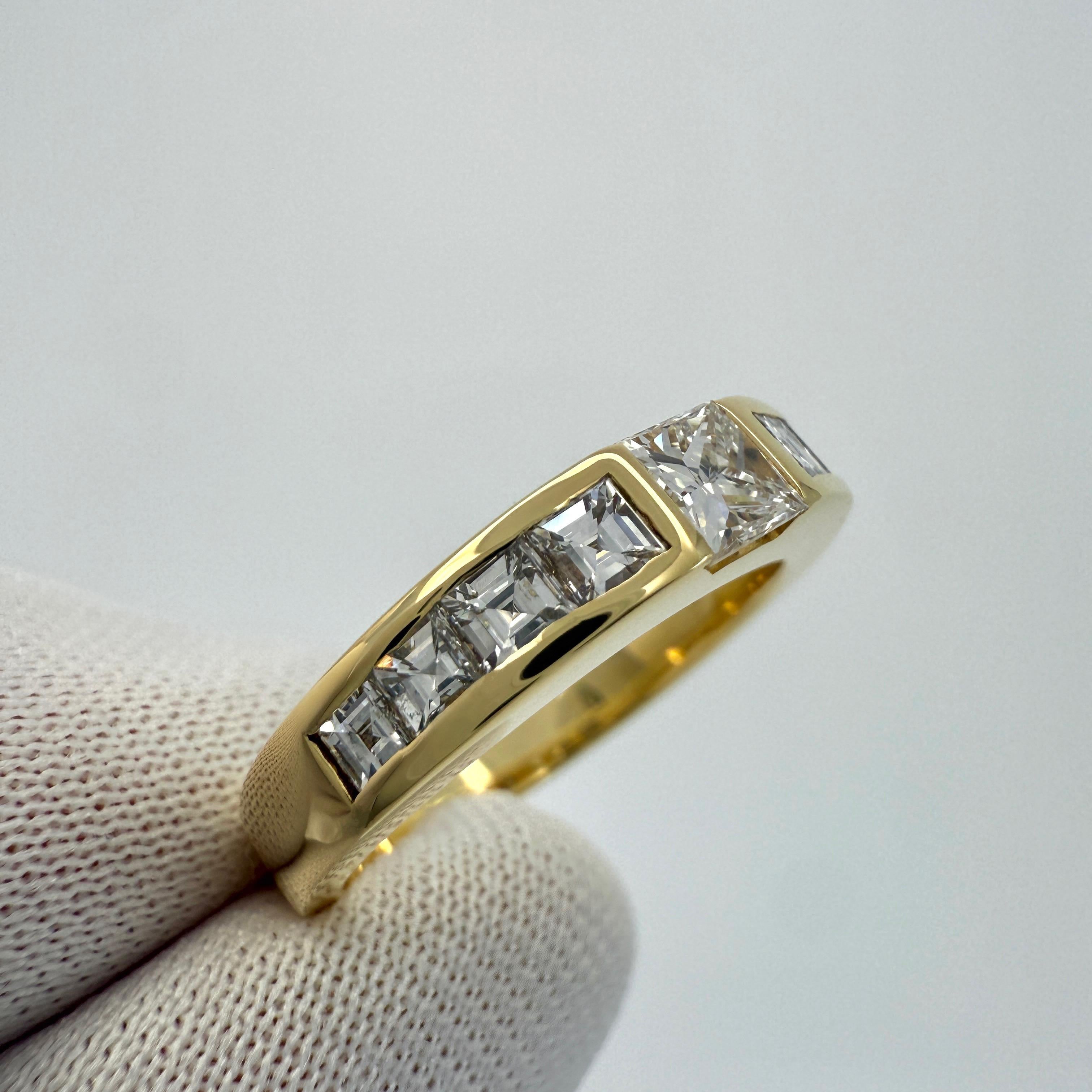 Seltenes Vintage von Tiffany & Co. Diamantring mit Prinzessinnen-Carré-Schliff aus 18k Gelbgold Damen im Angebot