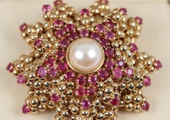 Rare Vintage Tiffany & Co. Broche étoile de mer en or jaune 18K avec perles de rubis