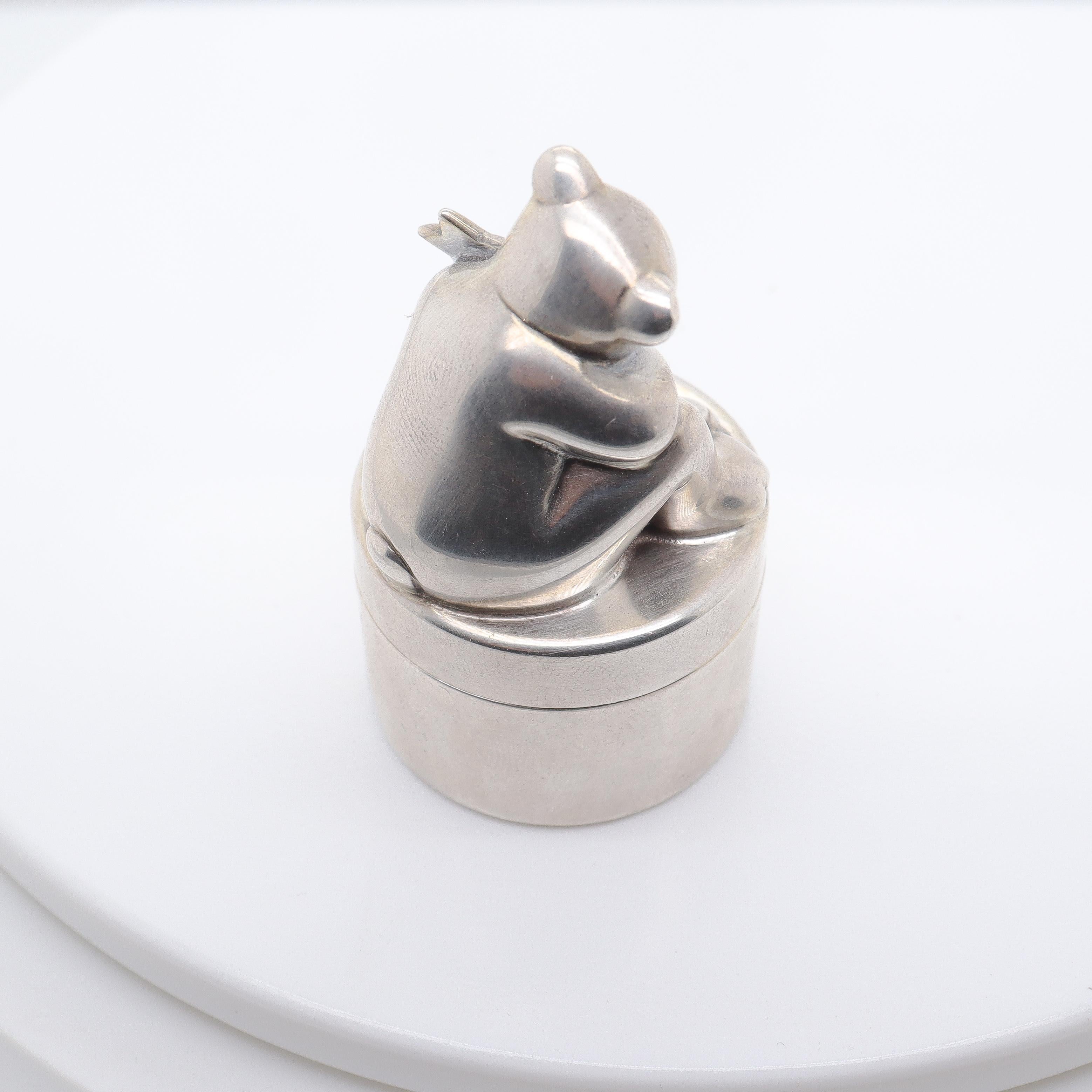 Seltenes Vintage von Tiffany & Co. Fairy Box aus Sterlingsilber mit Schmetterlingsbären 7
