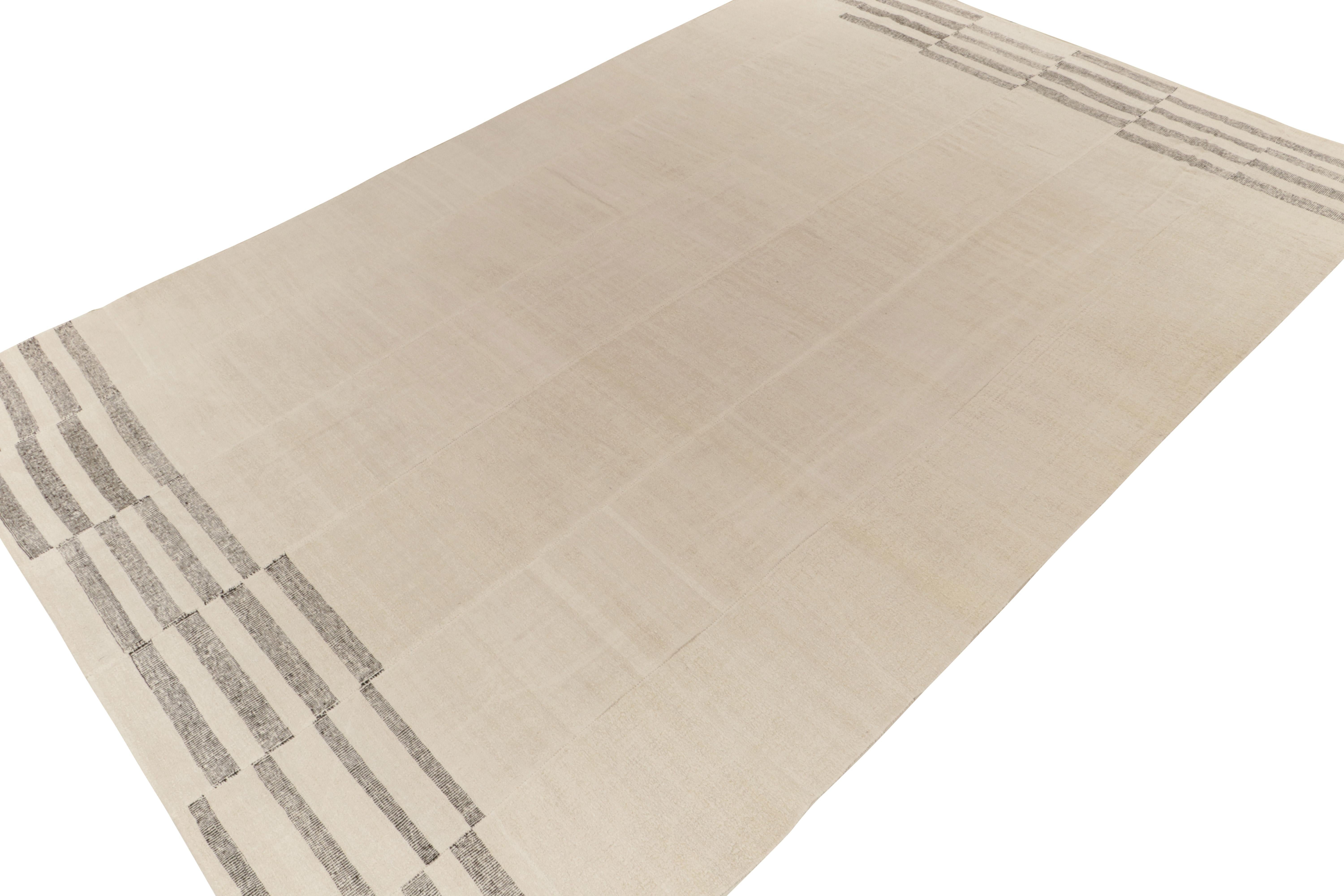 Handwoven in a blend of wool, hemp and linen, an 11x17 mid-century marvel from Rug & Kilim’s rare, new curation of large-size kilims in the panel-woven style. This 1950s piece stands alone for gracious size, refreshing beige and off-white colors,