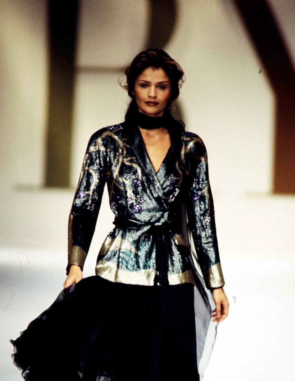 Seltene Vintage Valentino Garavani AW 1993 Runway Abend bestickte Jacke im Angebot 7